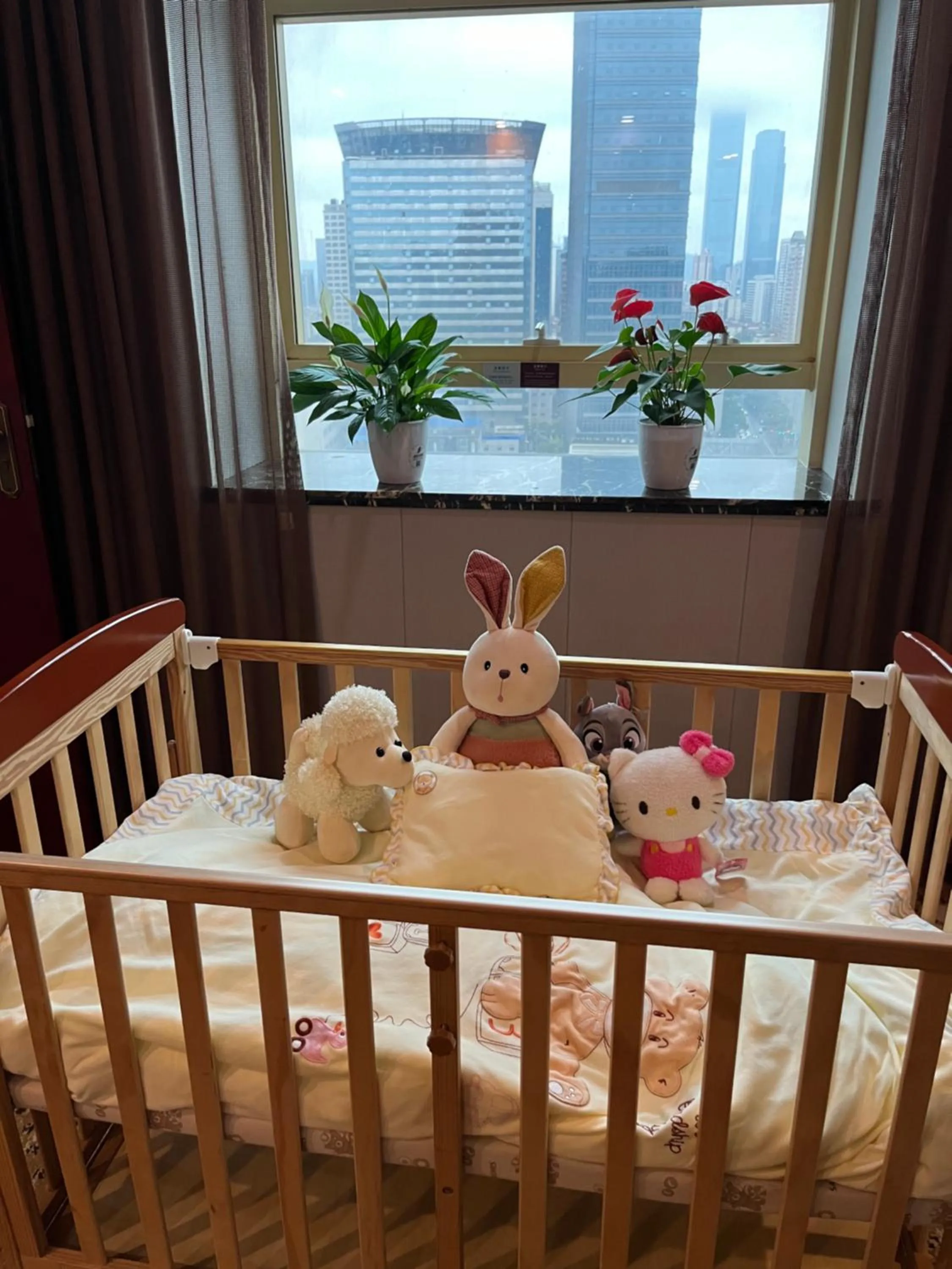 cot, Bed in Days Hotel & Suites China Town