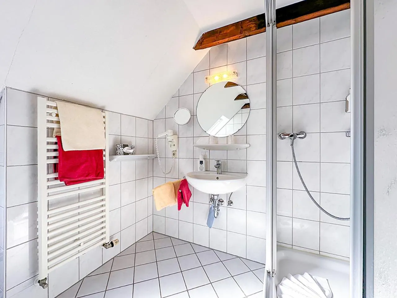 Shower in Hotel Graf Waldersee