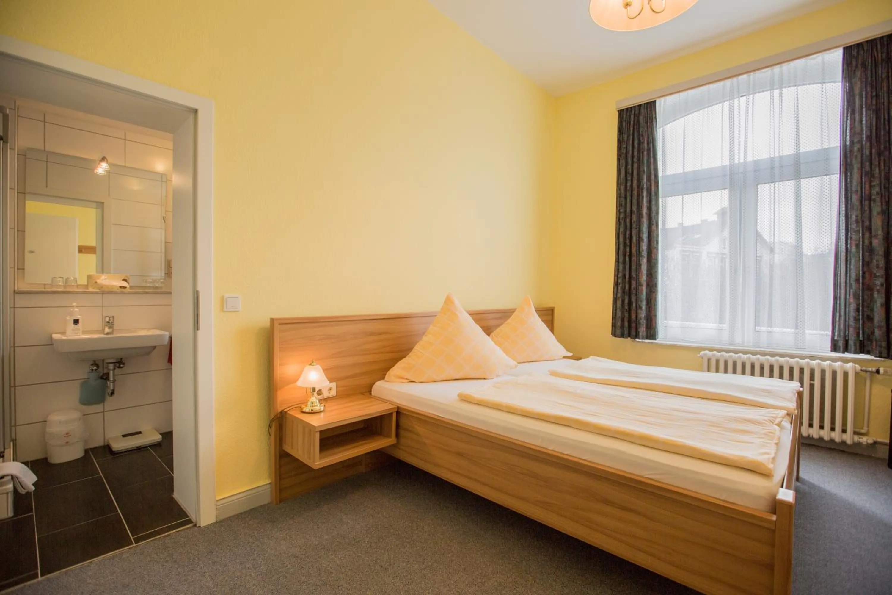 Bed in Hotel Graf Waldersee