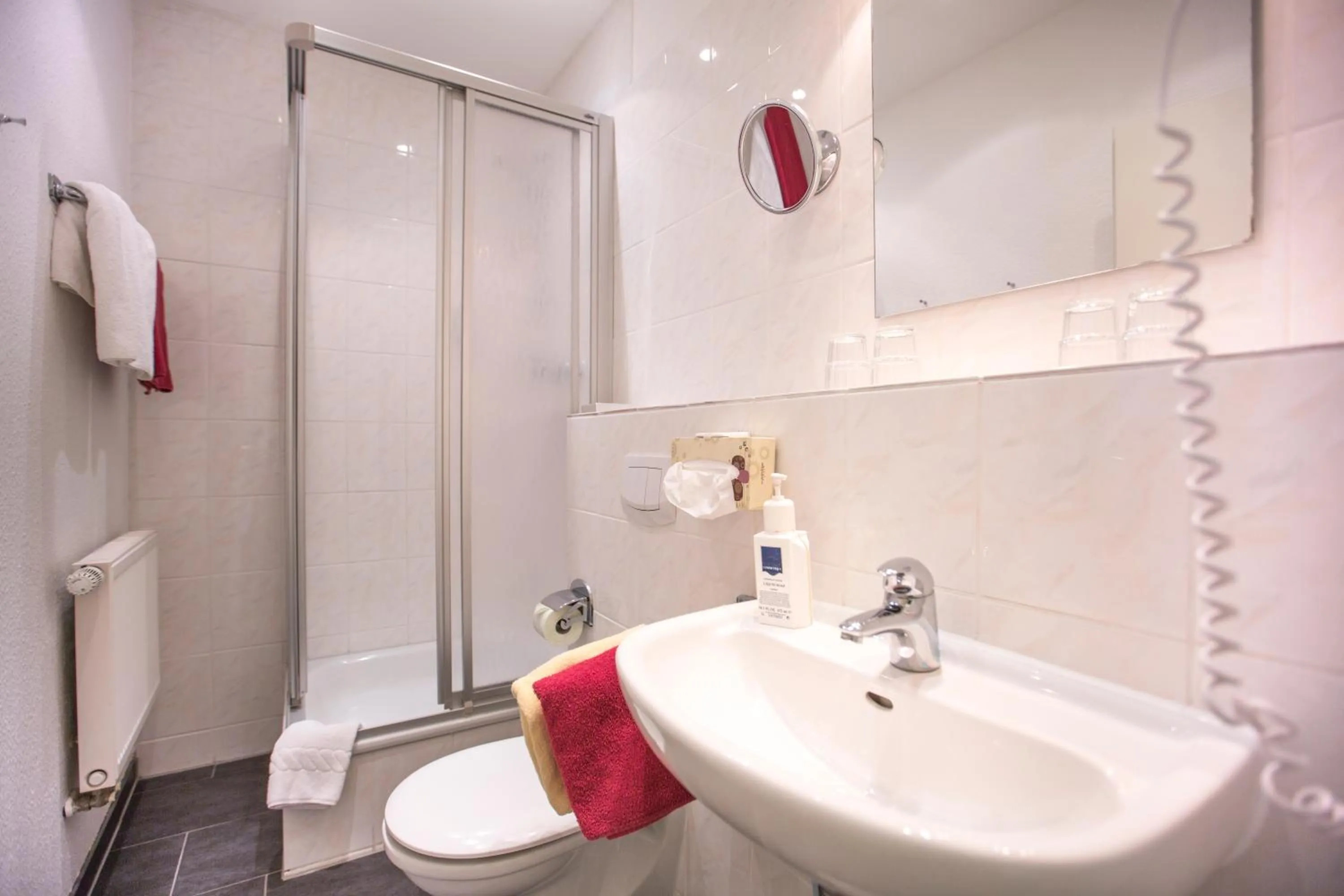 Bathroom in Hotel Graf Waldersee