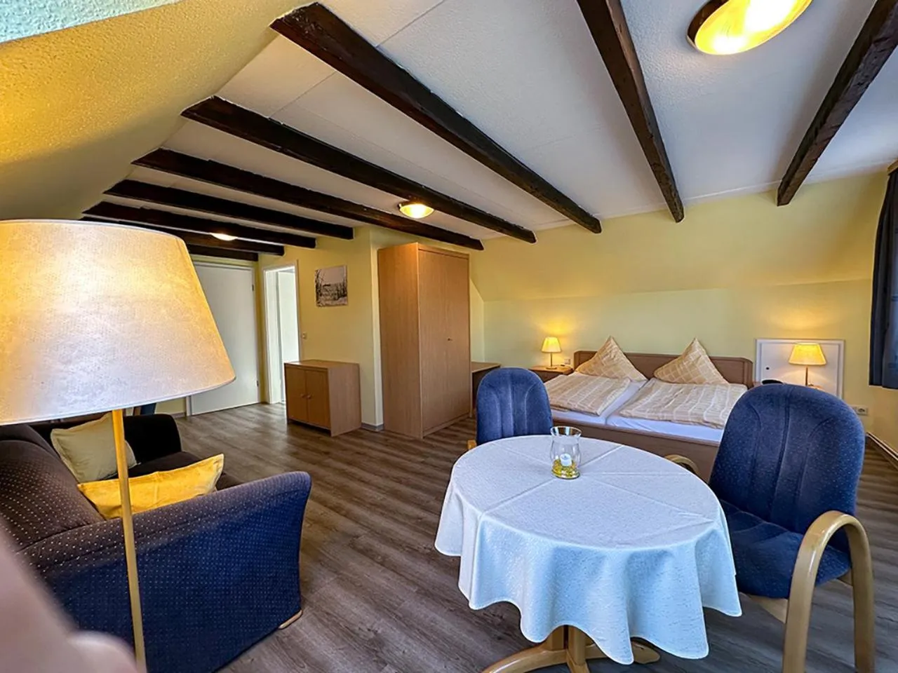 Bed in Hotel Graf Waldersee