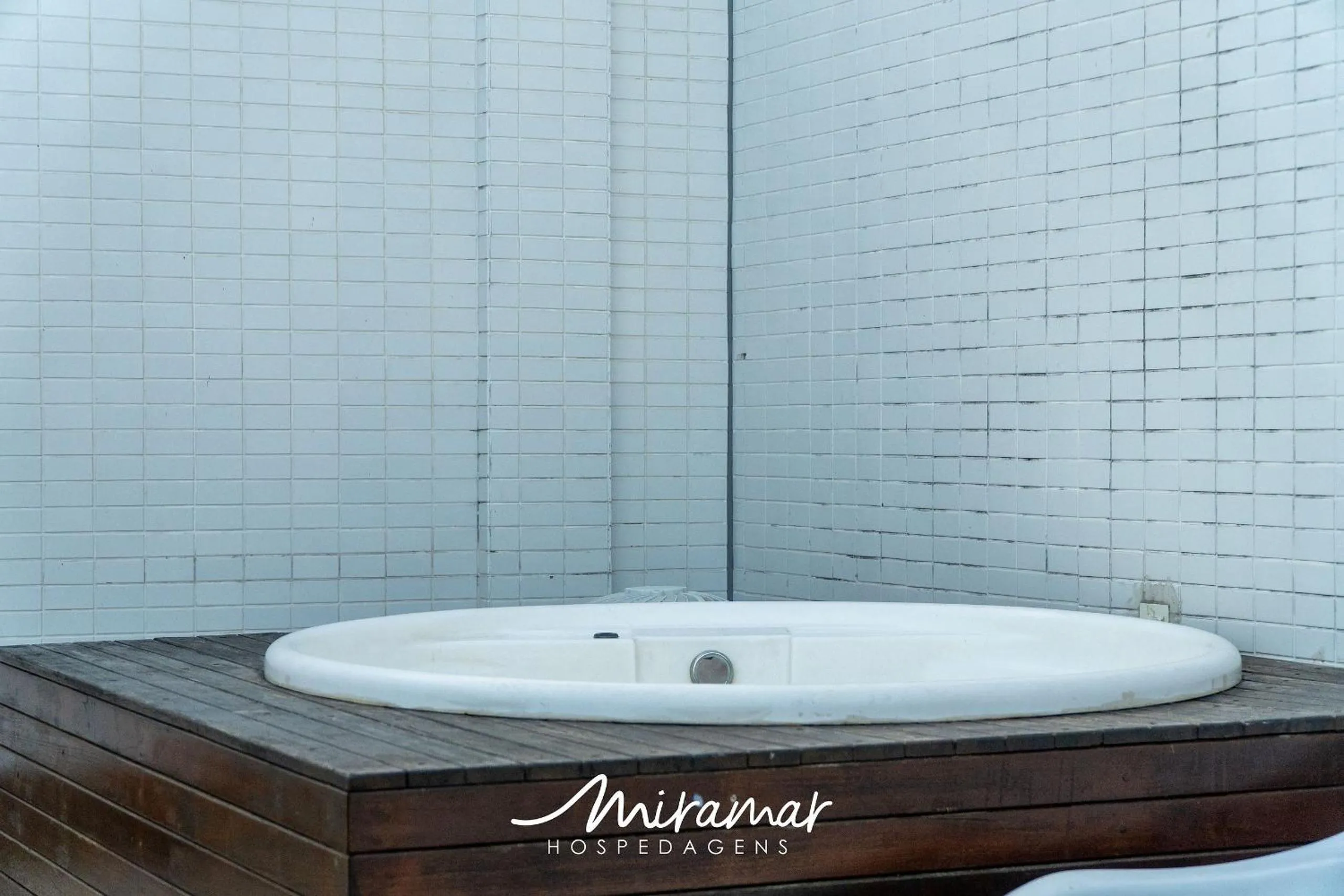 Hot Tub in Gold Flat - Miramar Hospedagens