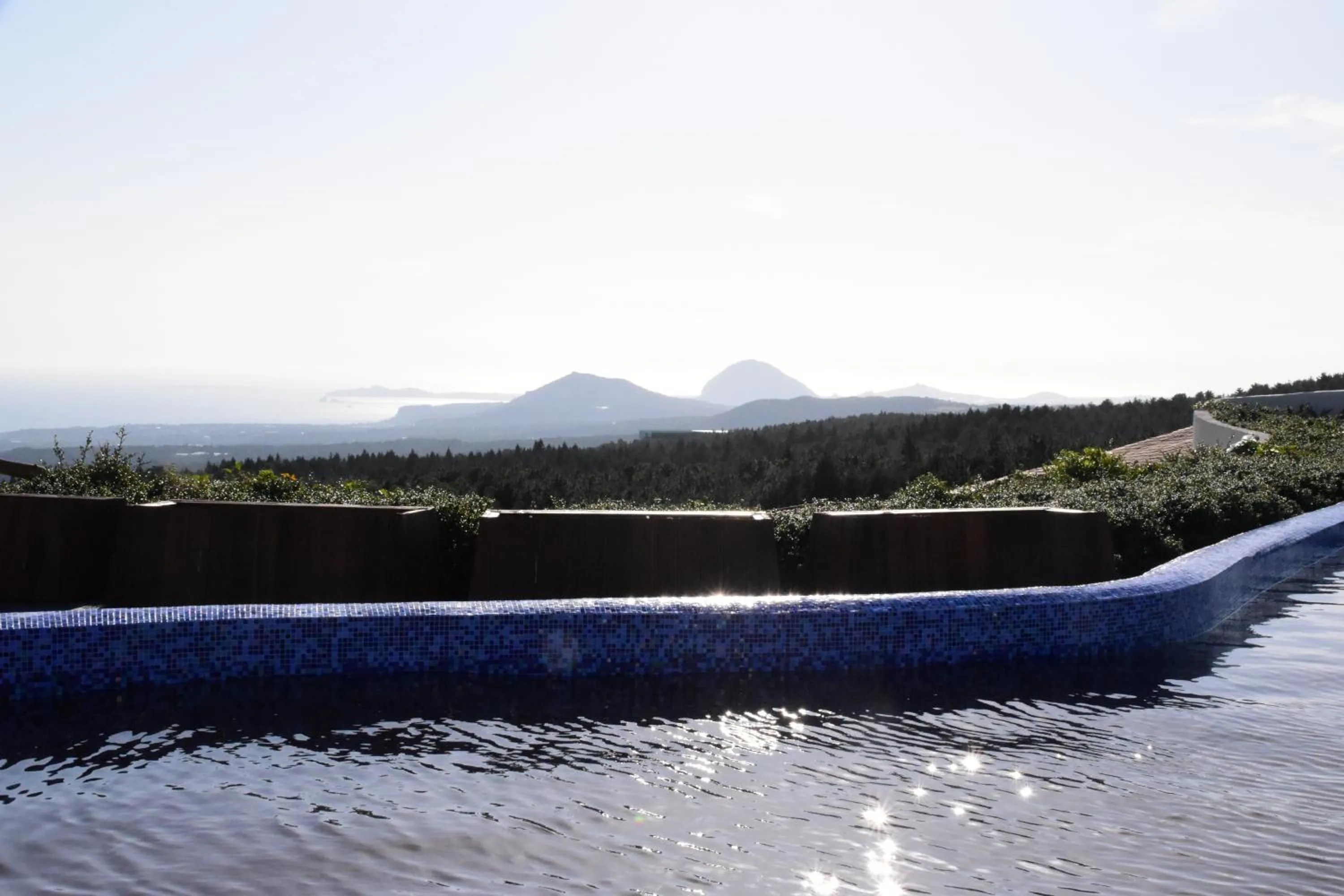 Swimming pool in Club ES Jeju Resort