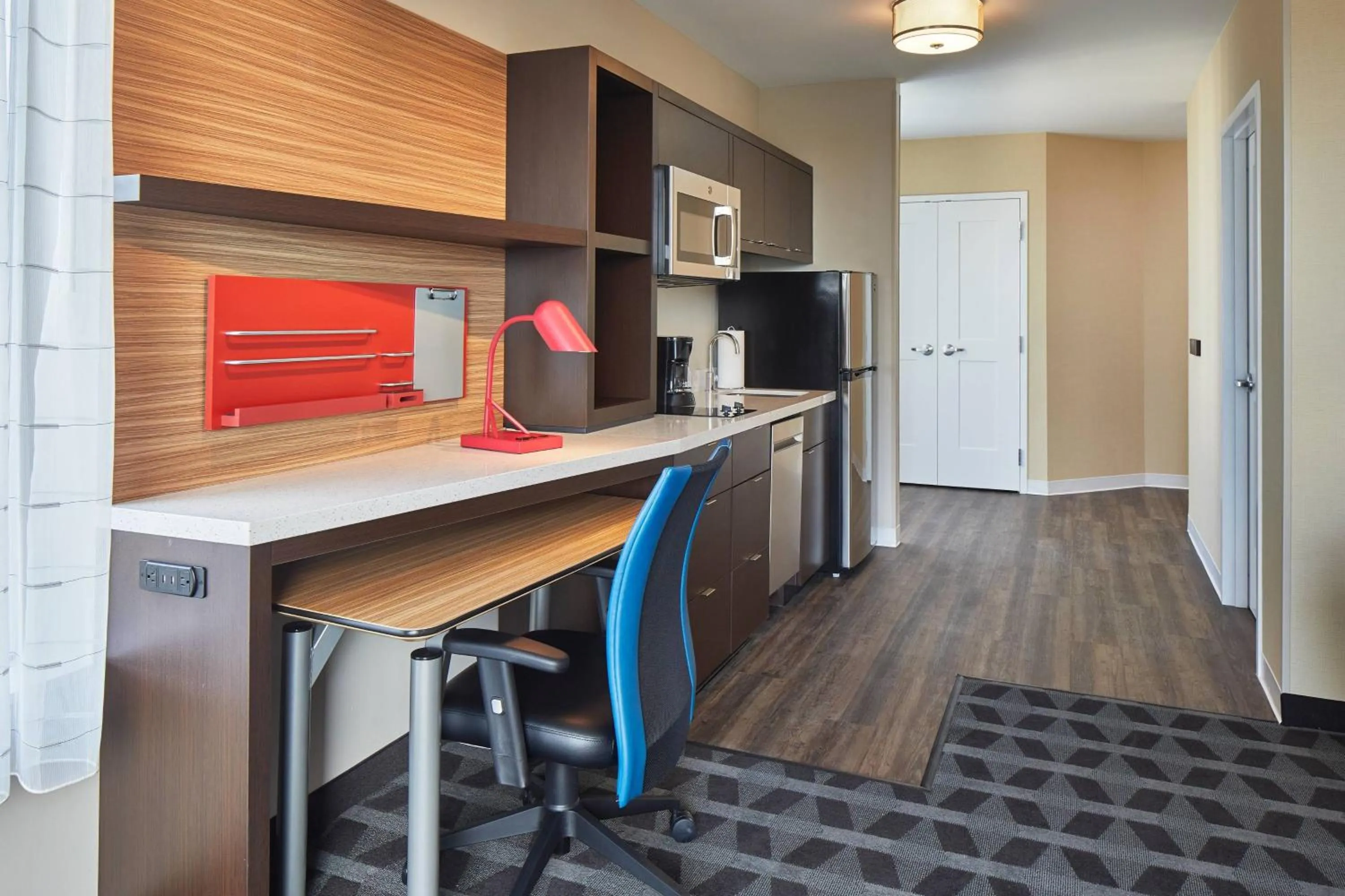 Kitchen or kitchenette in TownePlace Suites by Marriott Columbus North - OSU
