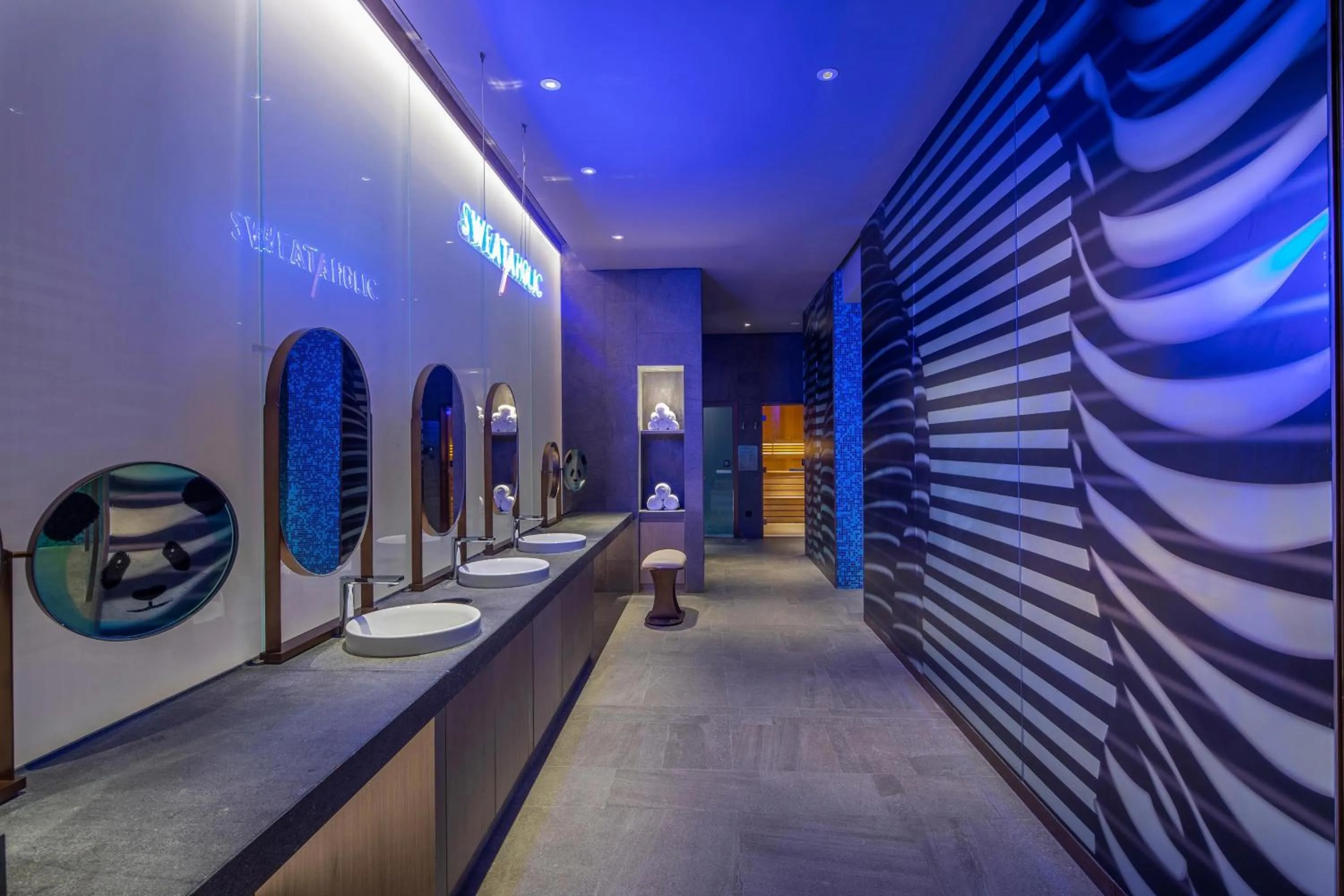 Area and facilities in W Chengdu