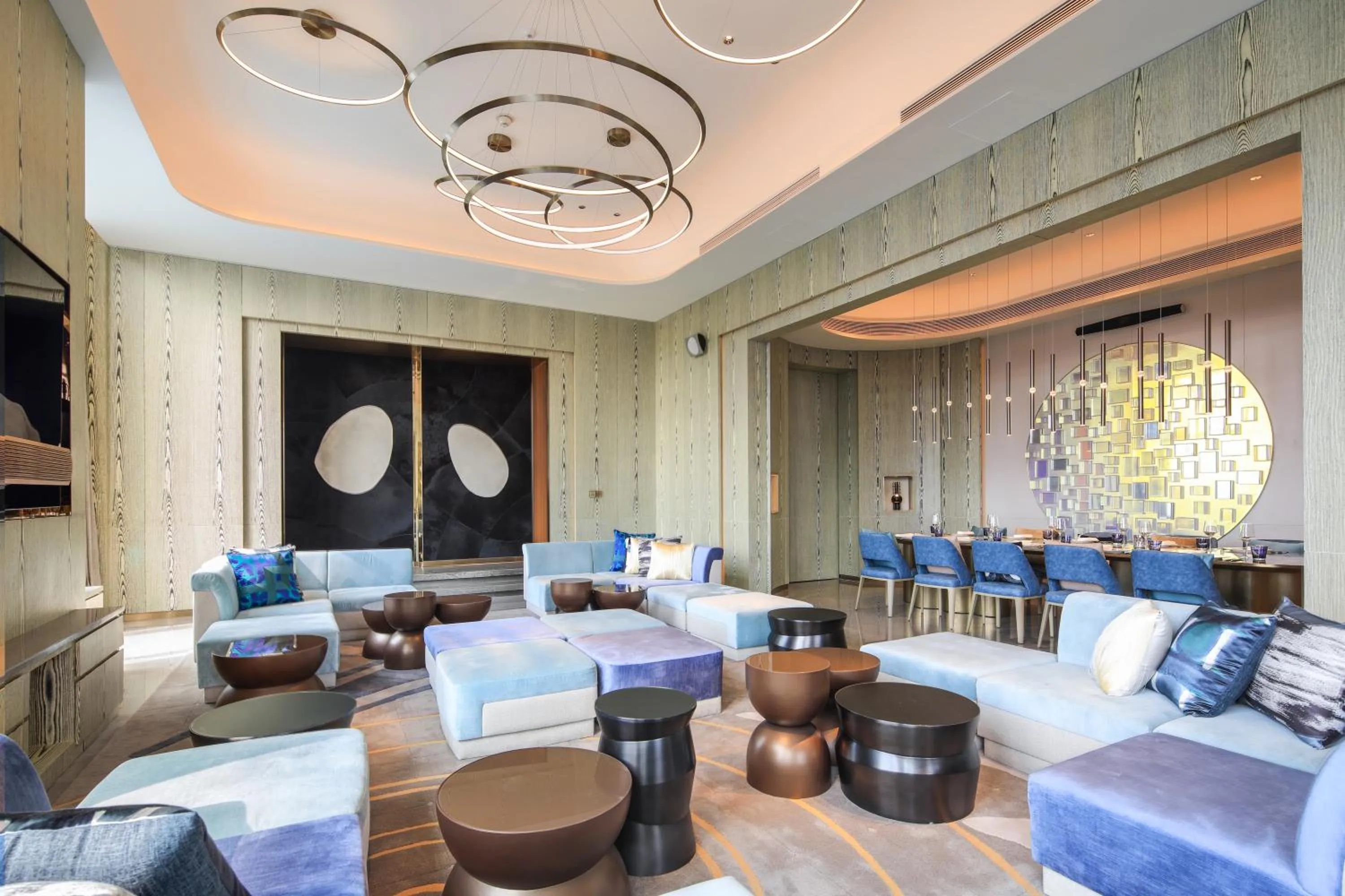 TV and multimedia in W Chengdu