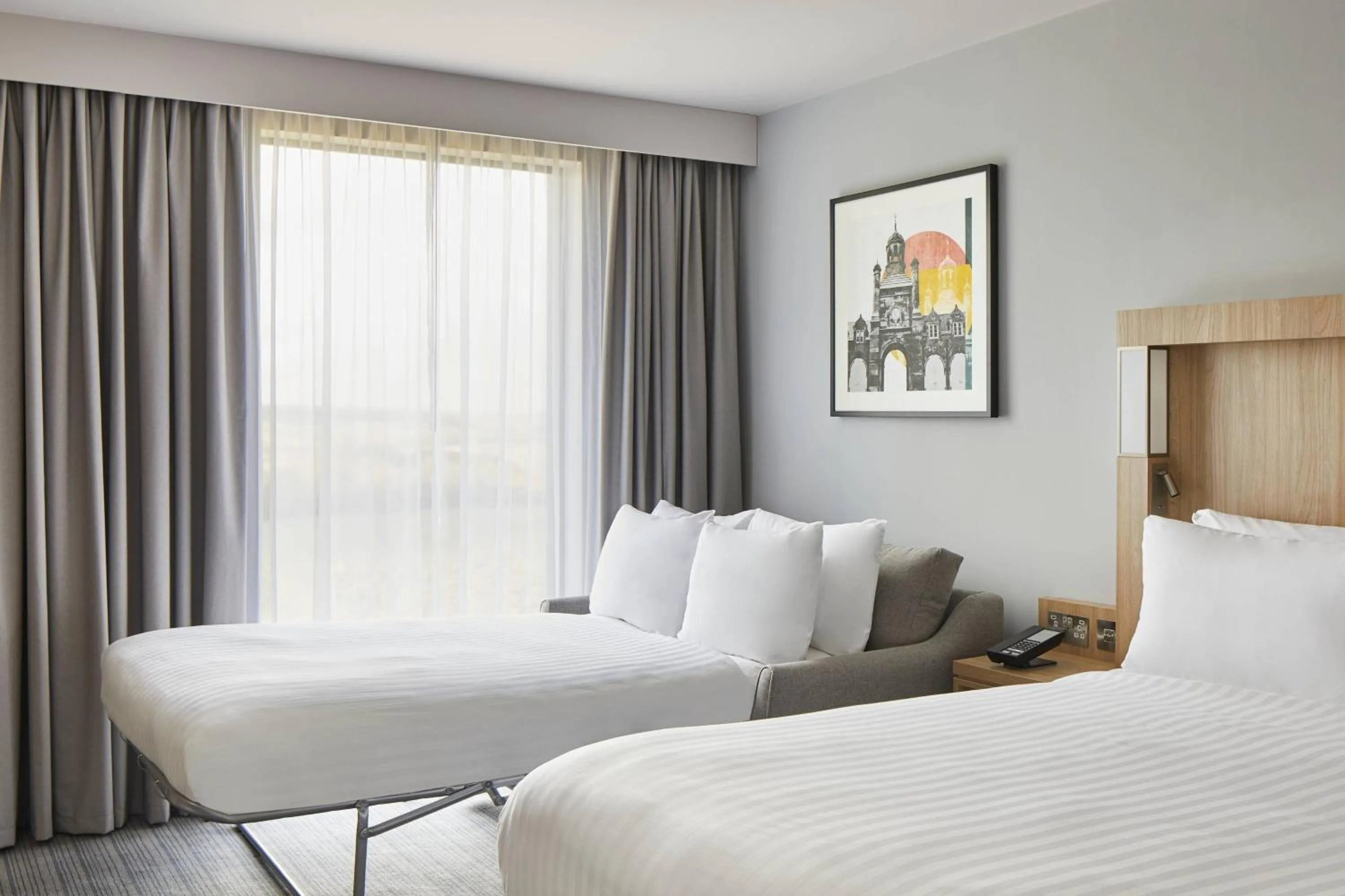 Photo of the whole room, Bed in Courtyard by Marriott Stoke on Trent Staffordshire