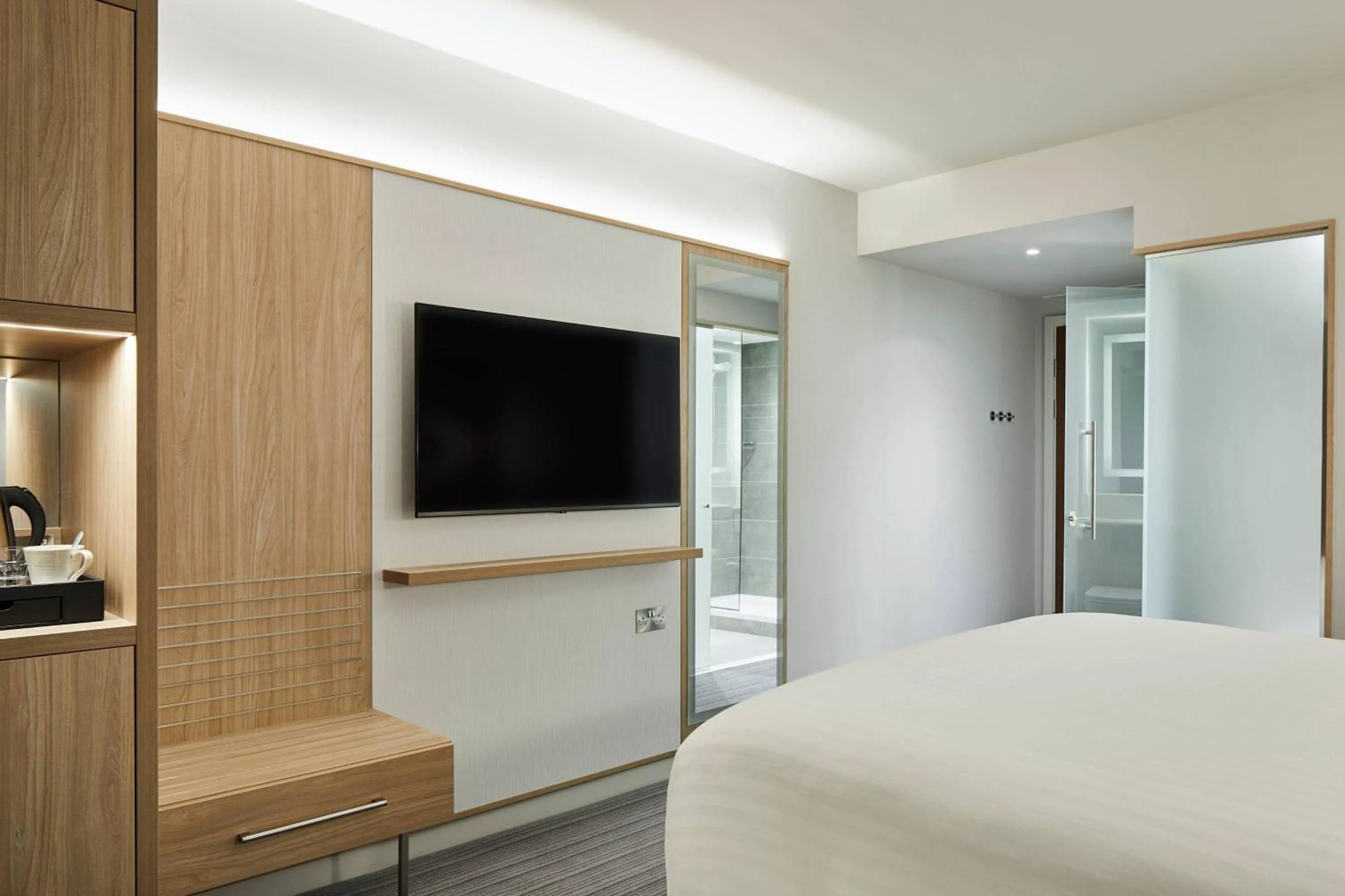 Photo of the whole room, Bed in Courtyard by Marriott Stoke on Trent Staffordshire