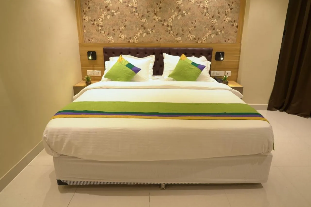 Bed in Hotel Capital House