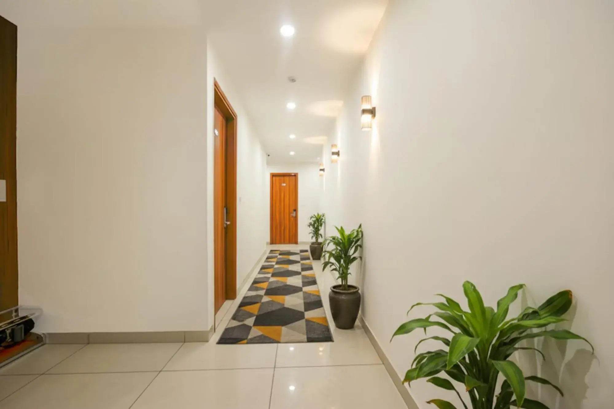 Lobby or reception in FabHotel Pride Inn - Nr TCS Deccan Park, Hitech City Lobby or reception in FabHotel Pride Inn - Nr TCS Deccan Park, Hitech City