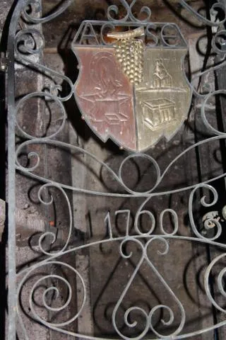 Decorative detail in Galerie Riesling