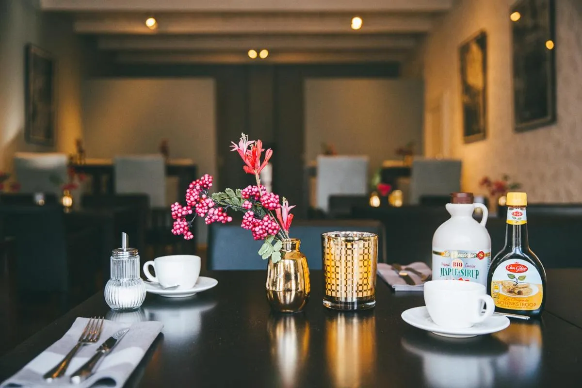 Coffee/tea facilities in Galerie Riesling
