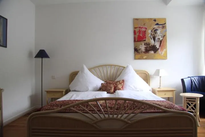 Bed in Galerie Riesling