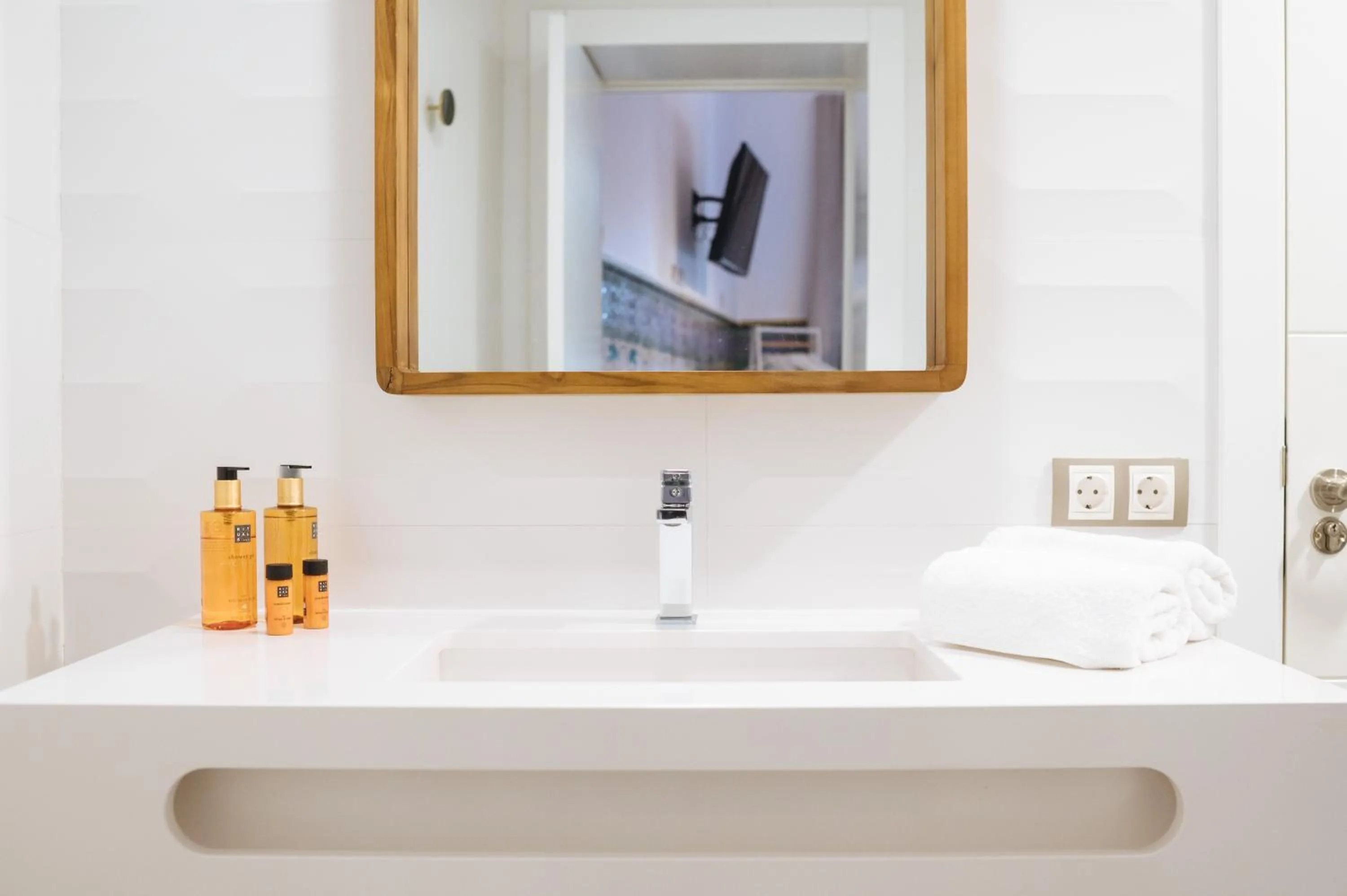 Bathroom in Apartamentos "El Escondite de Triana"