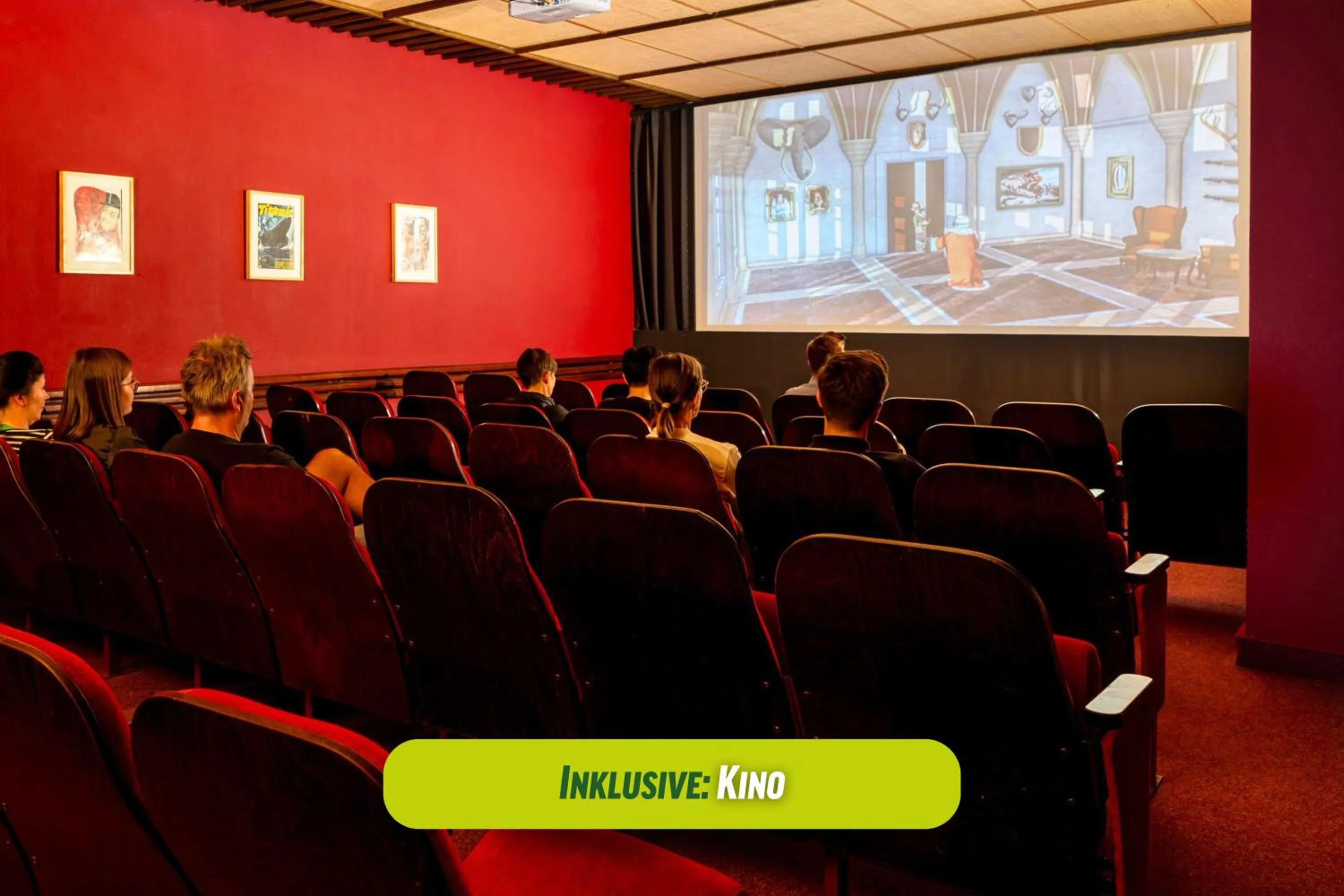 Communal lounge/ TV room in AHORN Berghotel Friedrichroda