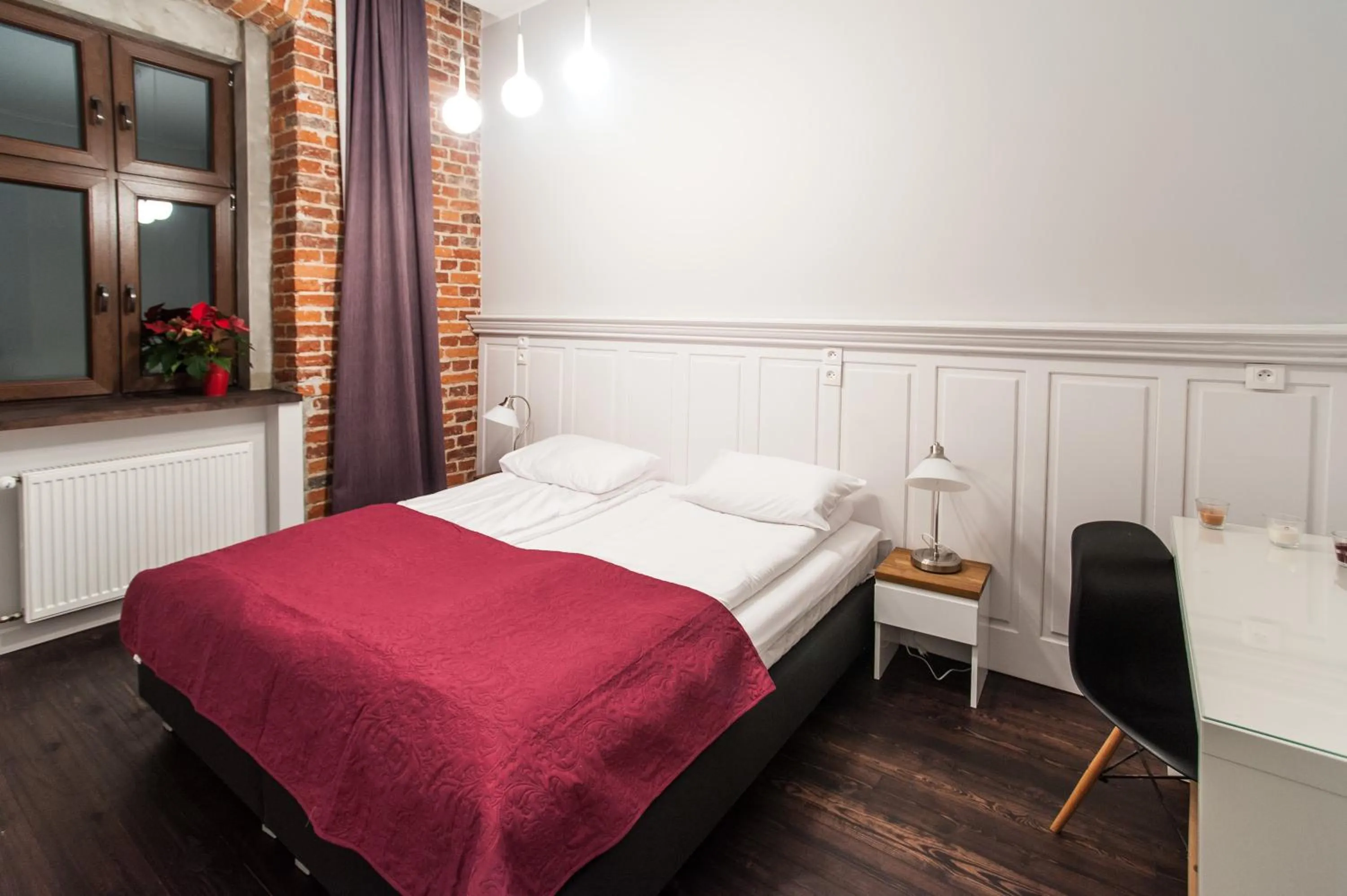 Bed in Good Time Aparthotel