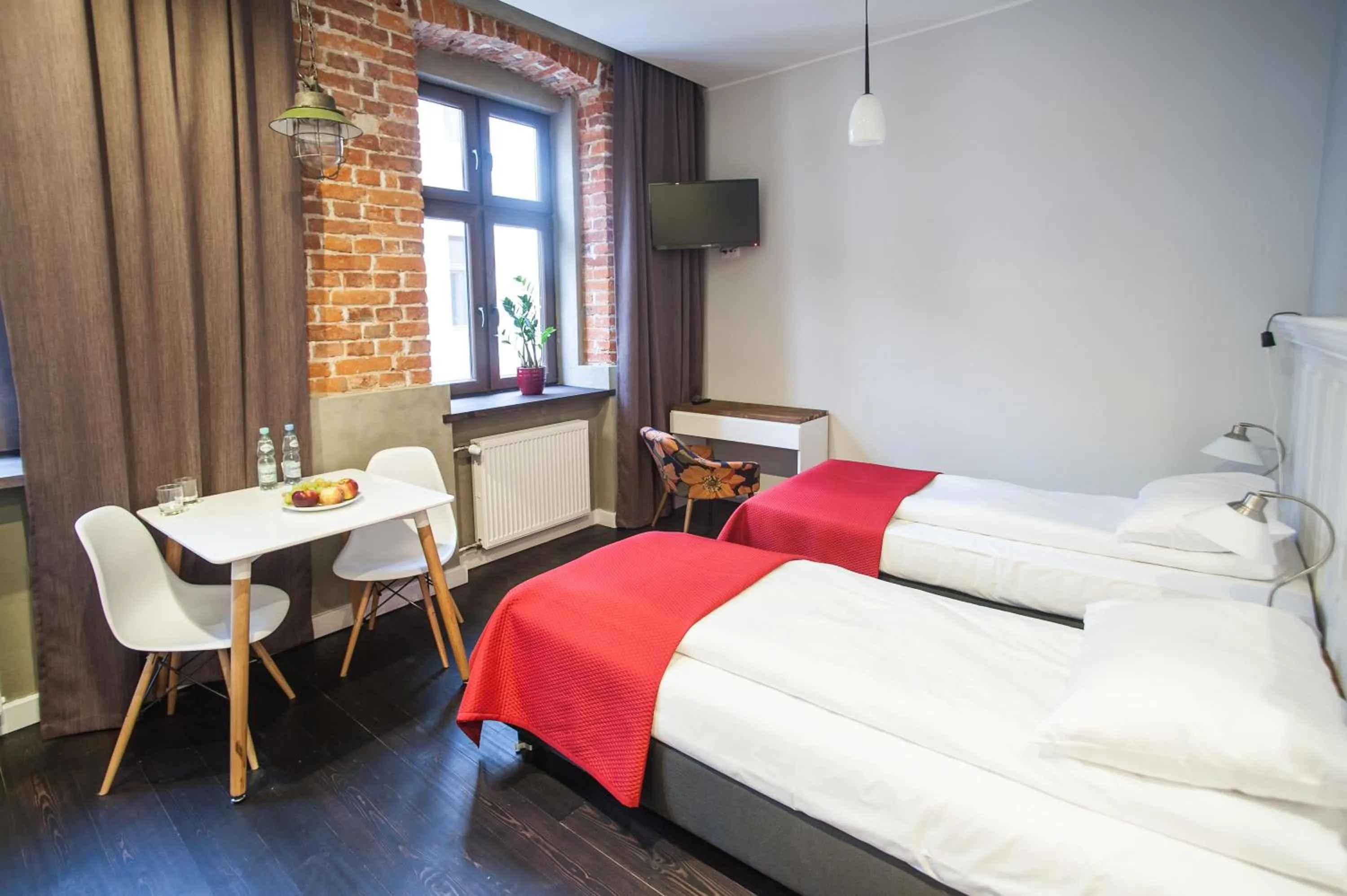 Bed in Good Time Aparthotel