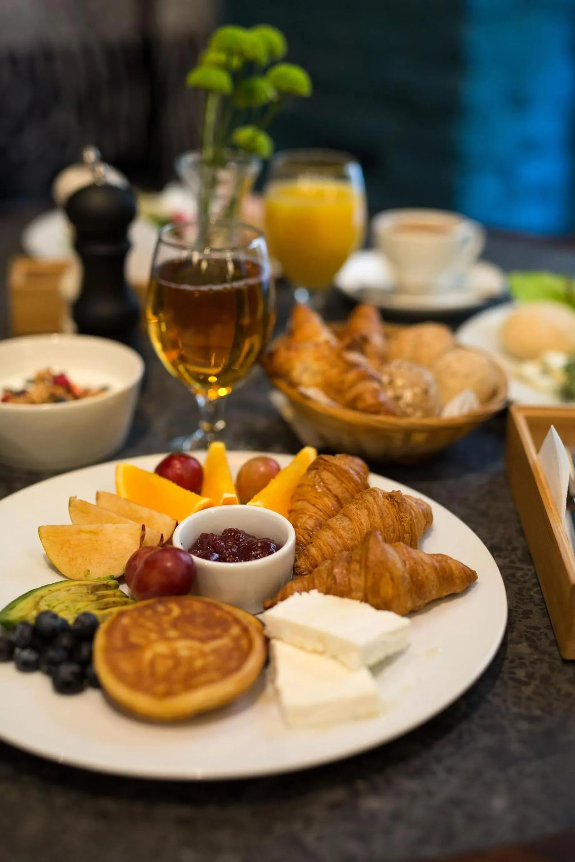 Breakfast in Good Time Aparthotel