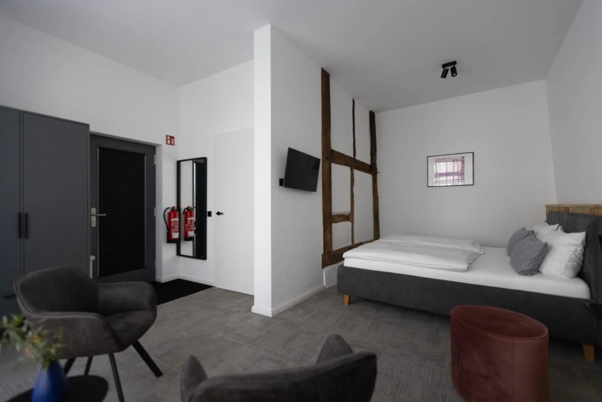 Photo of the whole room, Bed in Wertschätzer Hotel - Krumme Str