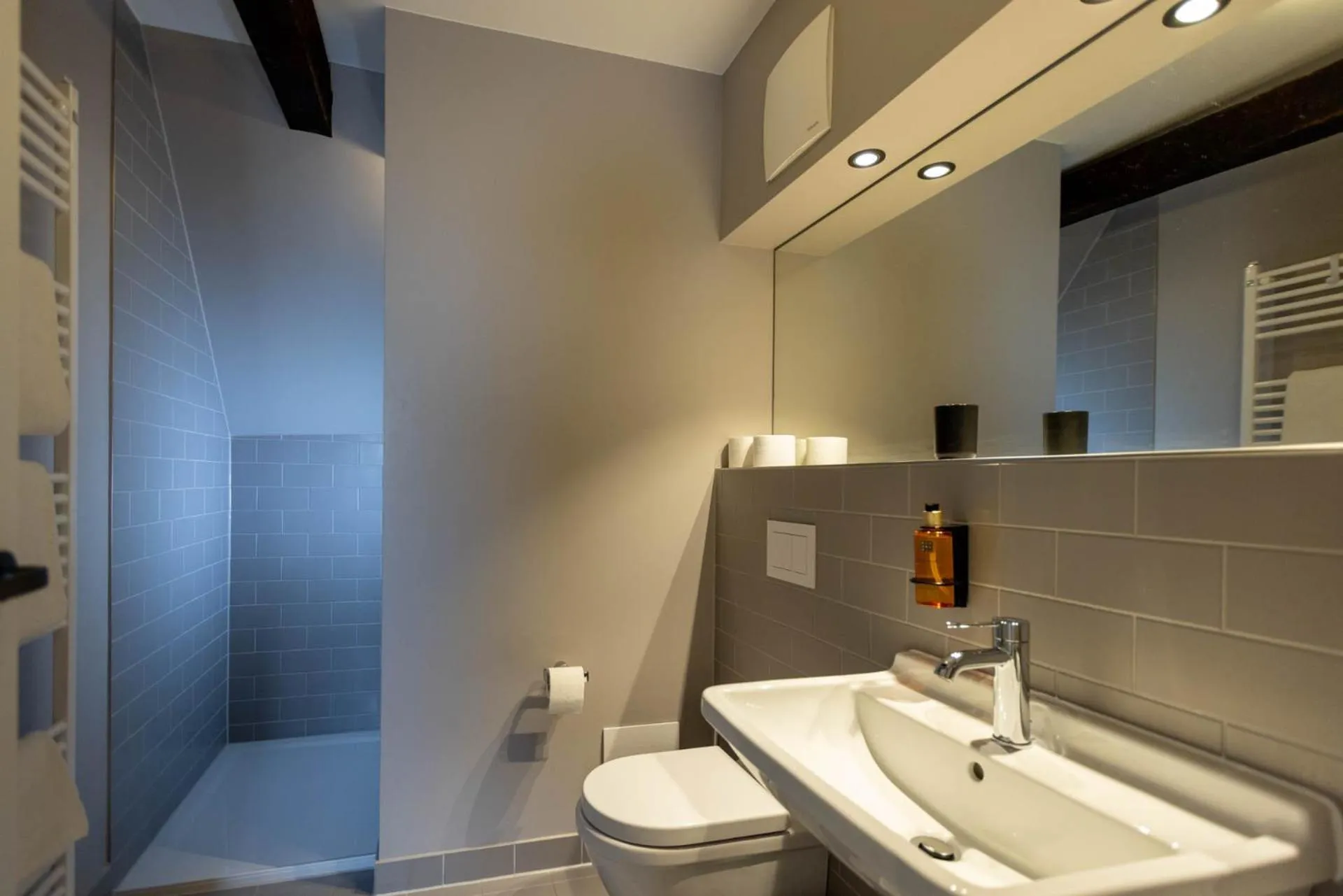 Bathroom in Wertschätzer Hotel - Krumme Str