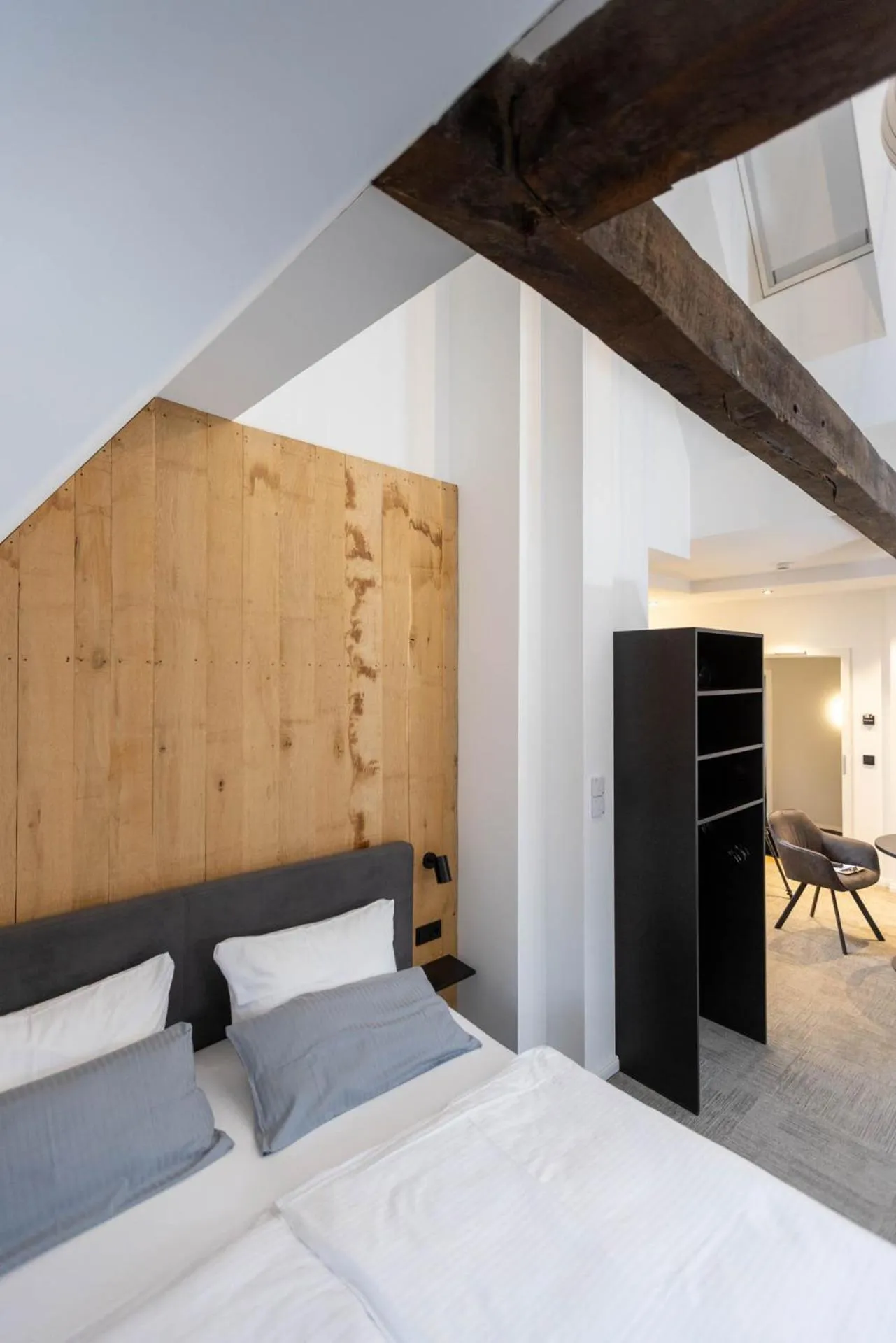 Photo of the whole room, Bed in Wertschätzer Hotel - Krumme Str