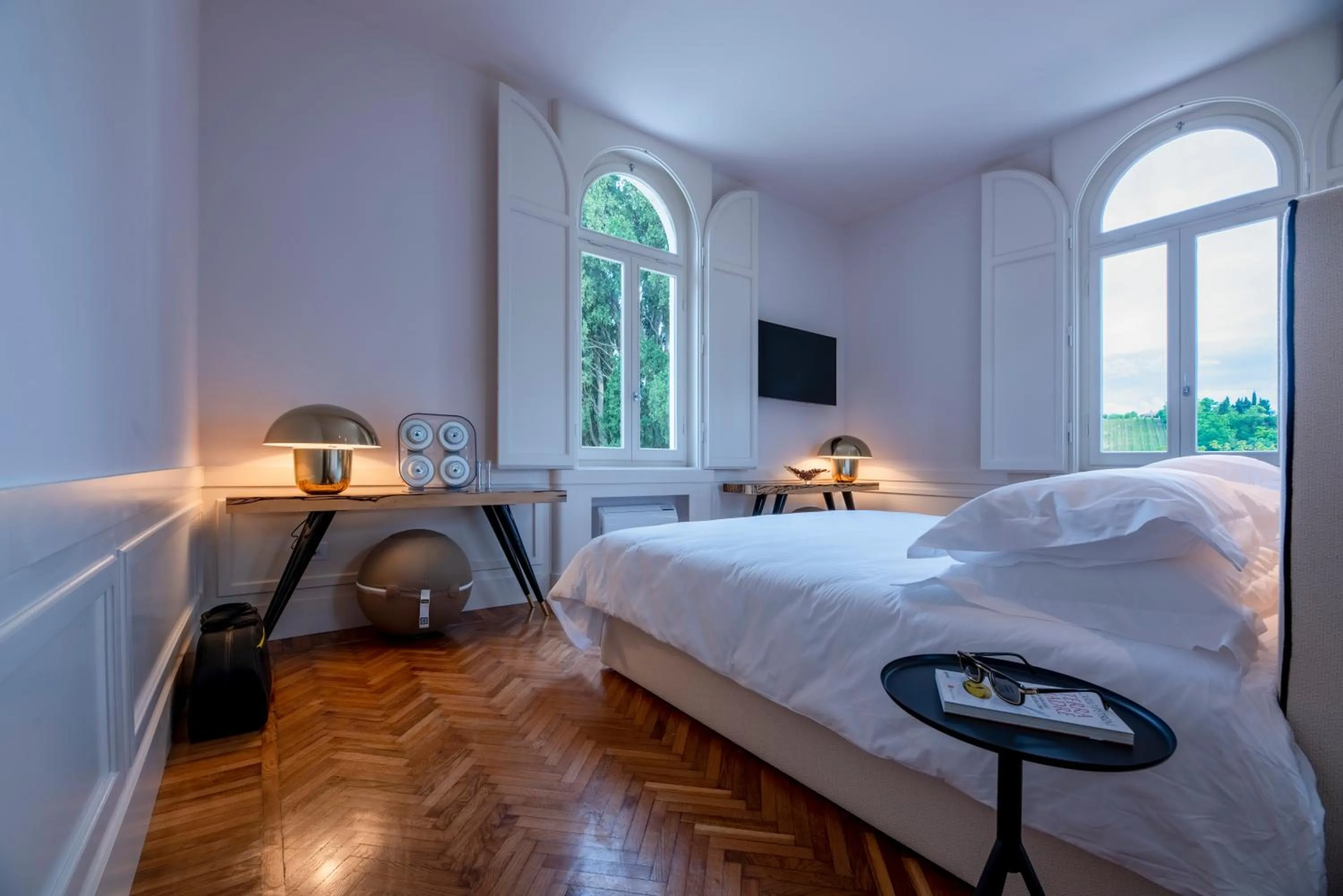 View (from property/room), Bed in Boutique Hotel Villa Monty Banks