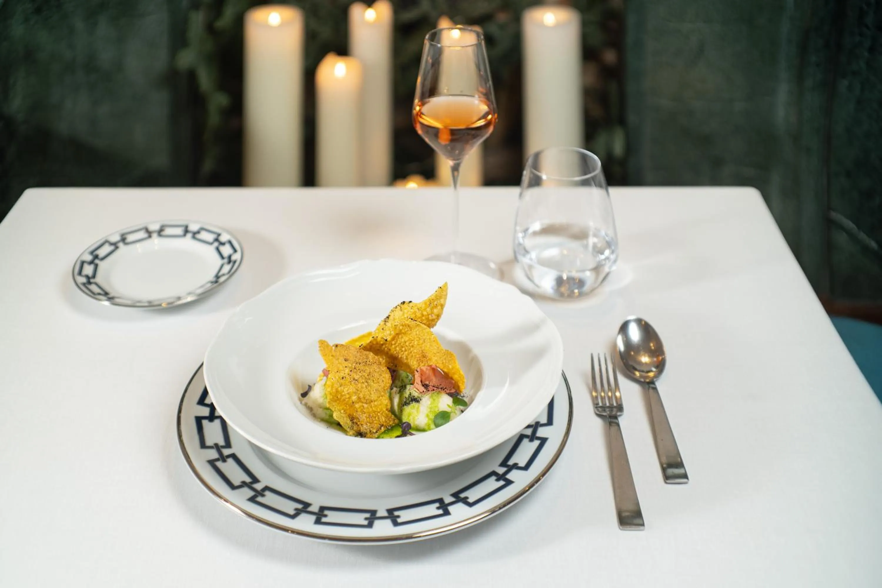 Restaurant/places to eat in Boutique Hotel Villa Monty Banks