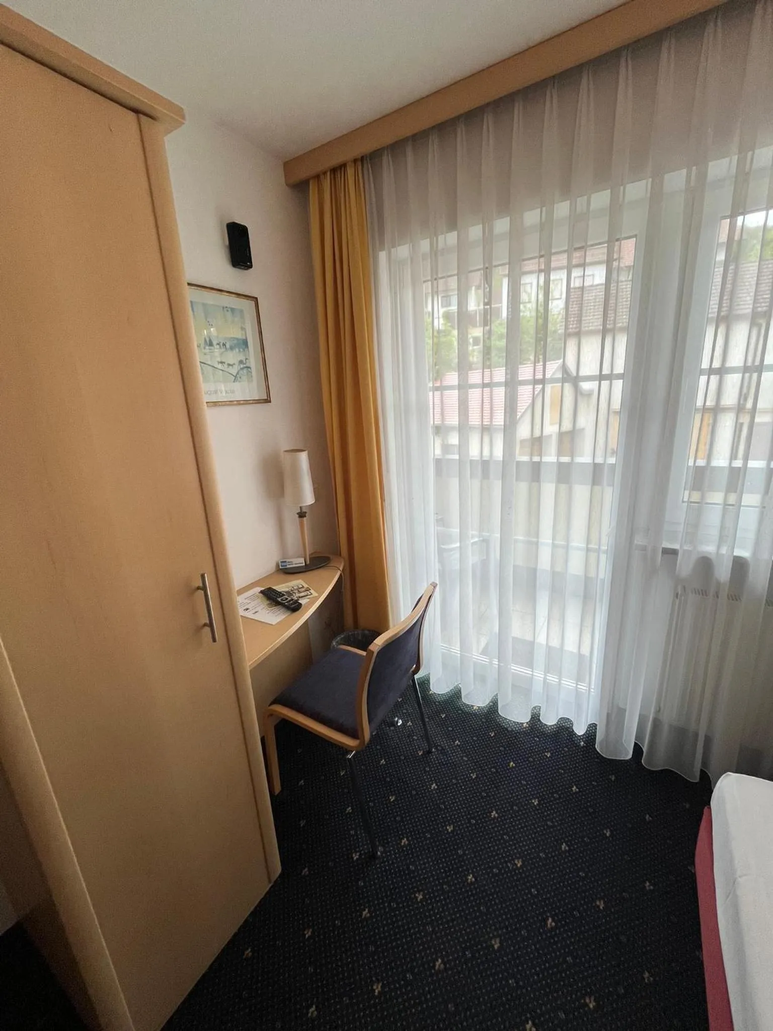 Photo of the whole room, Bed in Hotel-Landpension Postwirt