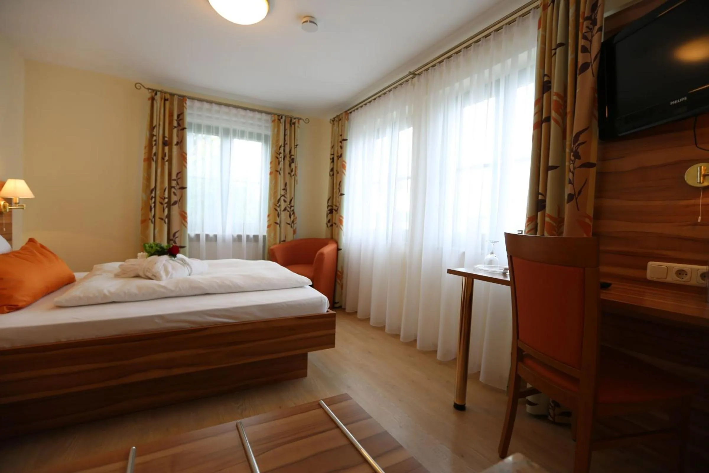 Photo of the whole room, Bed in Landhotel Villa Moritz garni