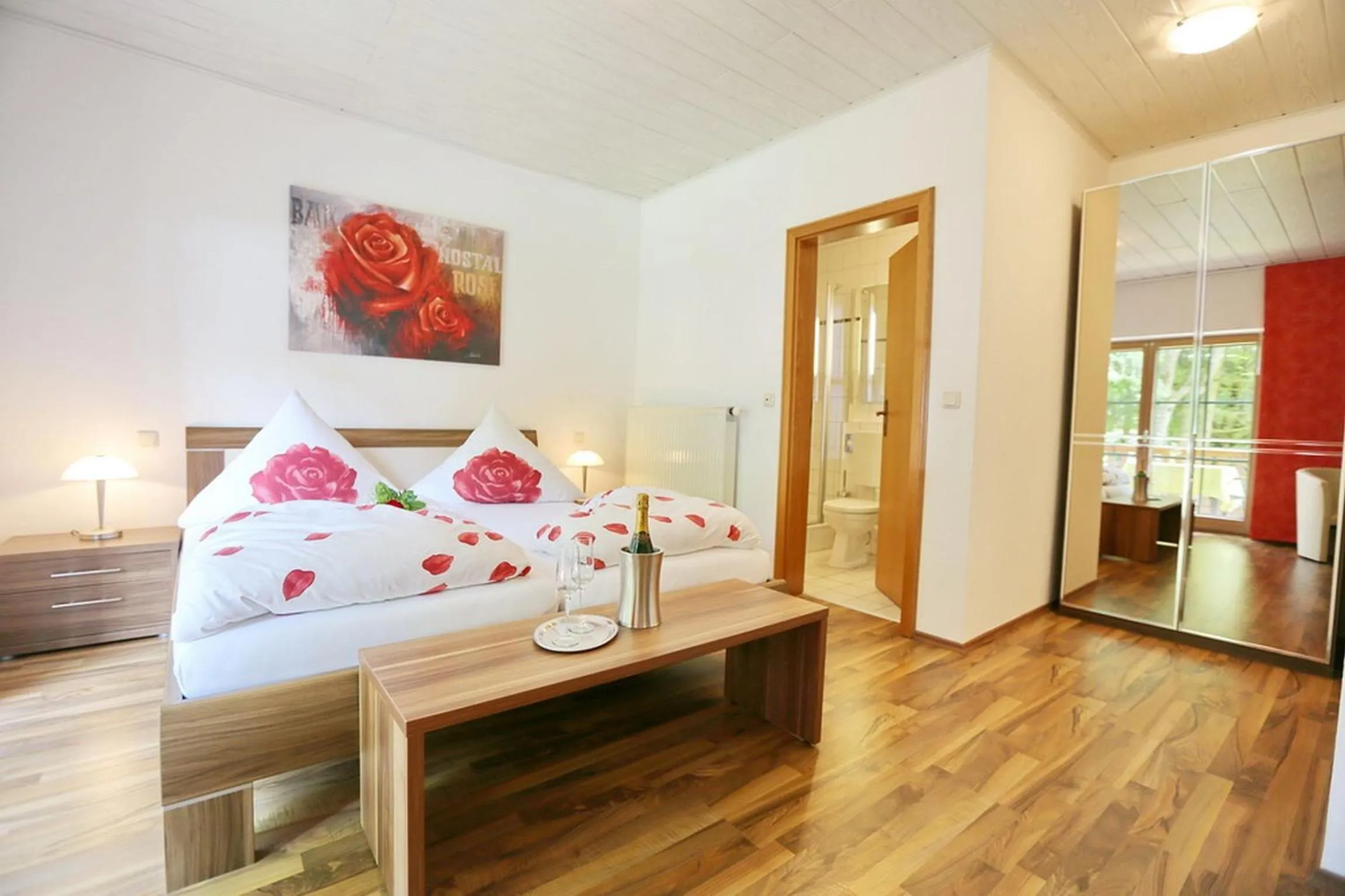 Photo of the whole room, Bed in Landhotel Villa Moritz garni
