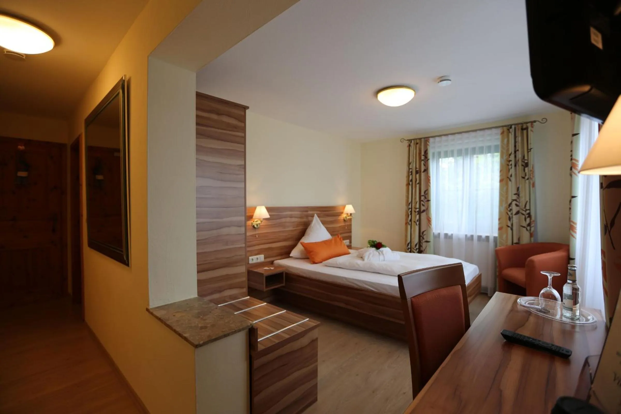 Photo of the whole room, Bed in Landhotel Villa Moritz garni