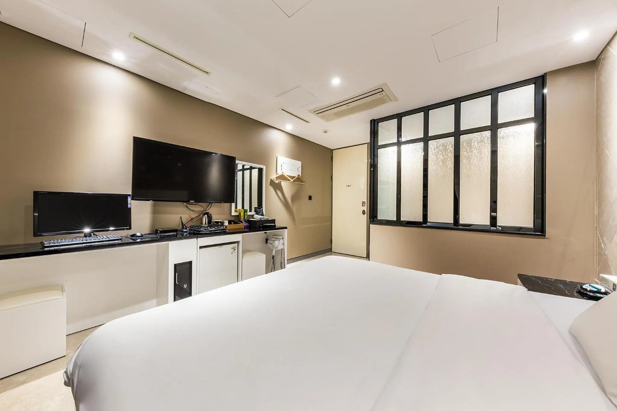 Bed in Hotel Cullinan jongno