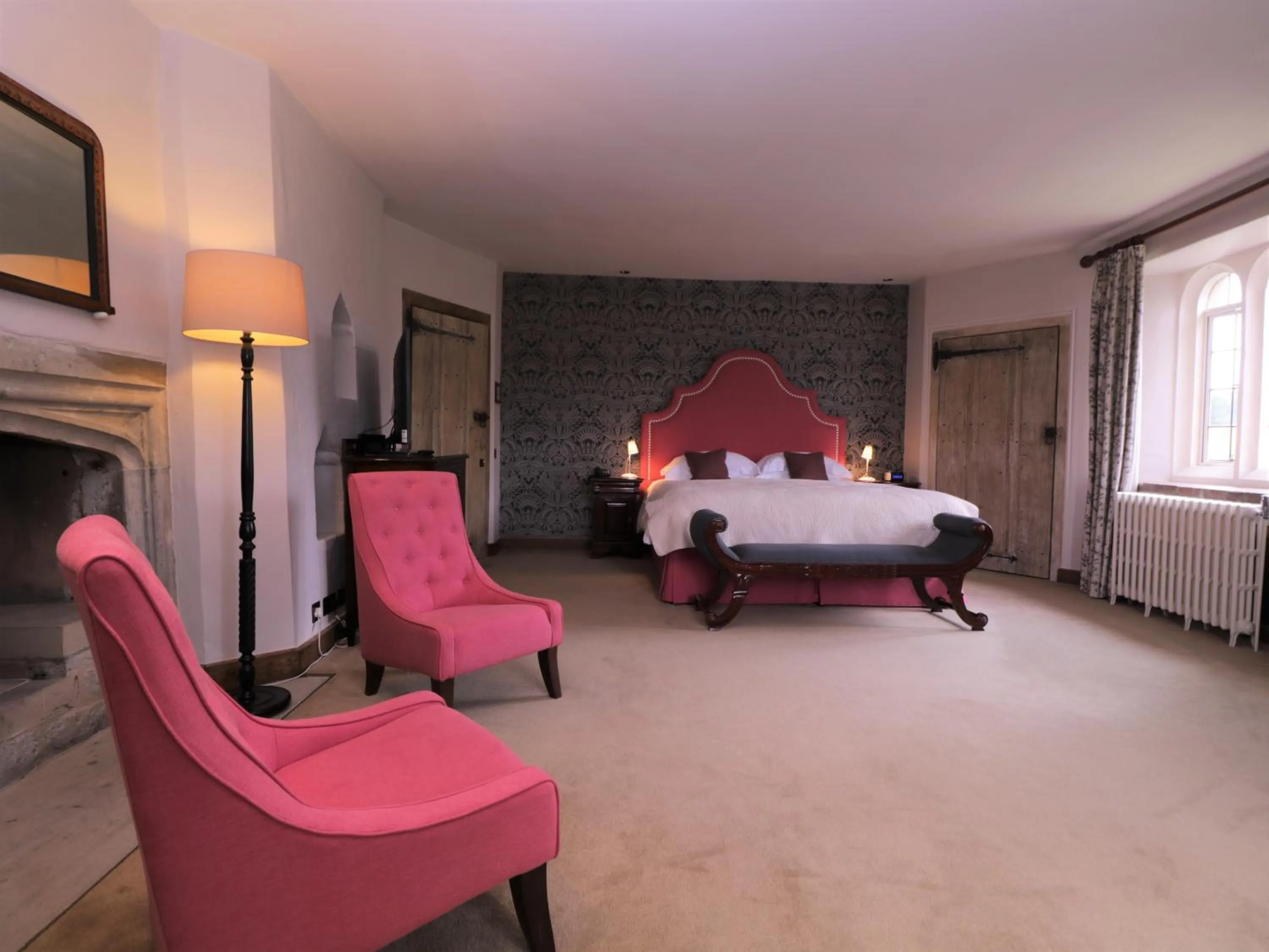 Bedroom, Bed in Leeds Castle Maiden's Tower