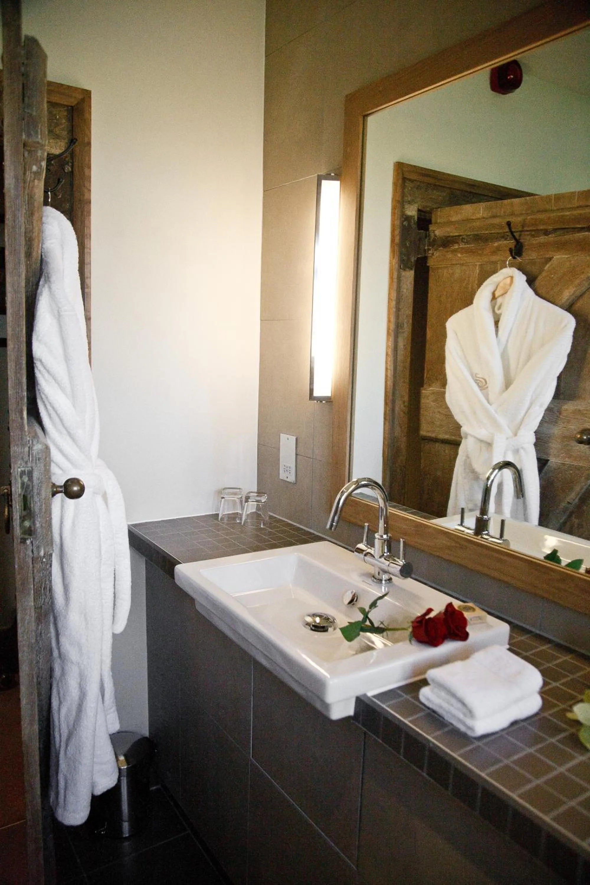 Bathroom in Leeds Castle Maiden's Tower