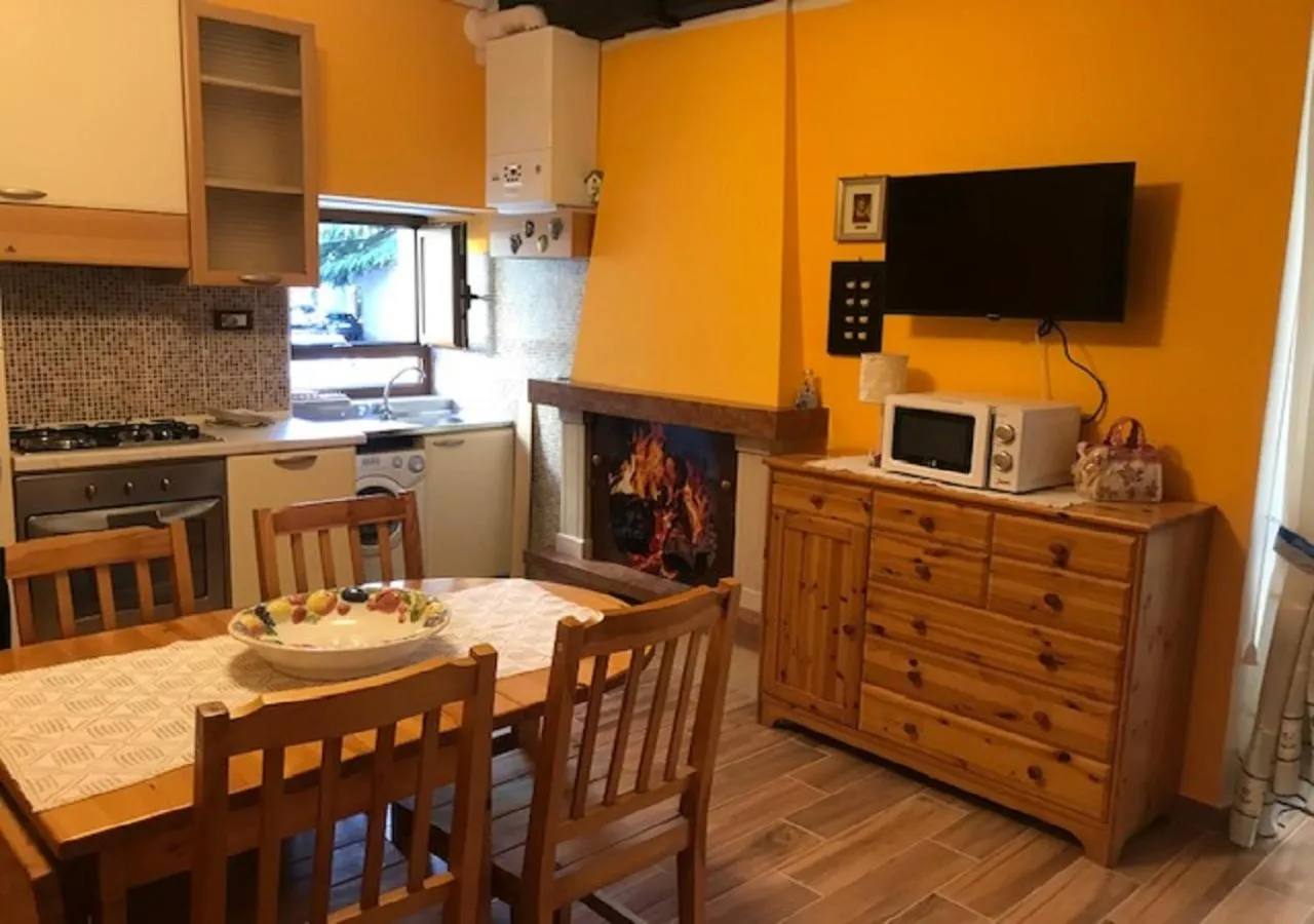 Other in L' Esploratore