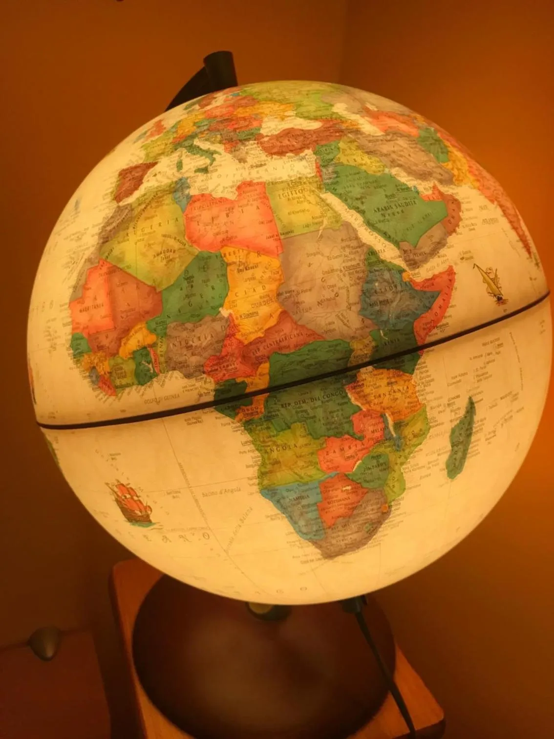 Decorative detail in L' Esploratore