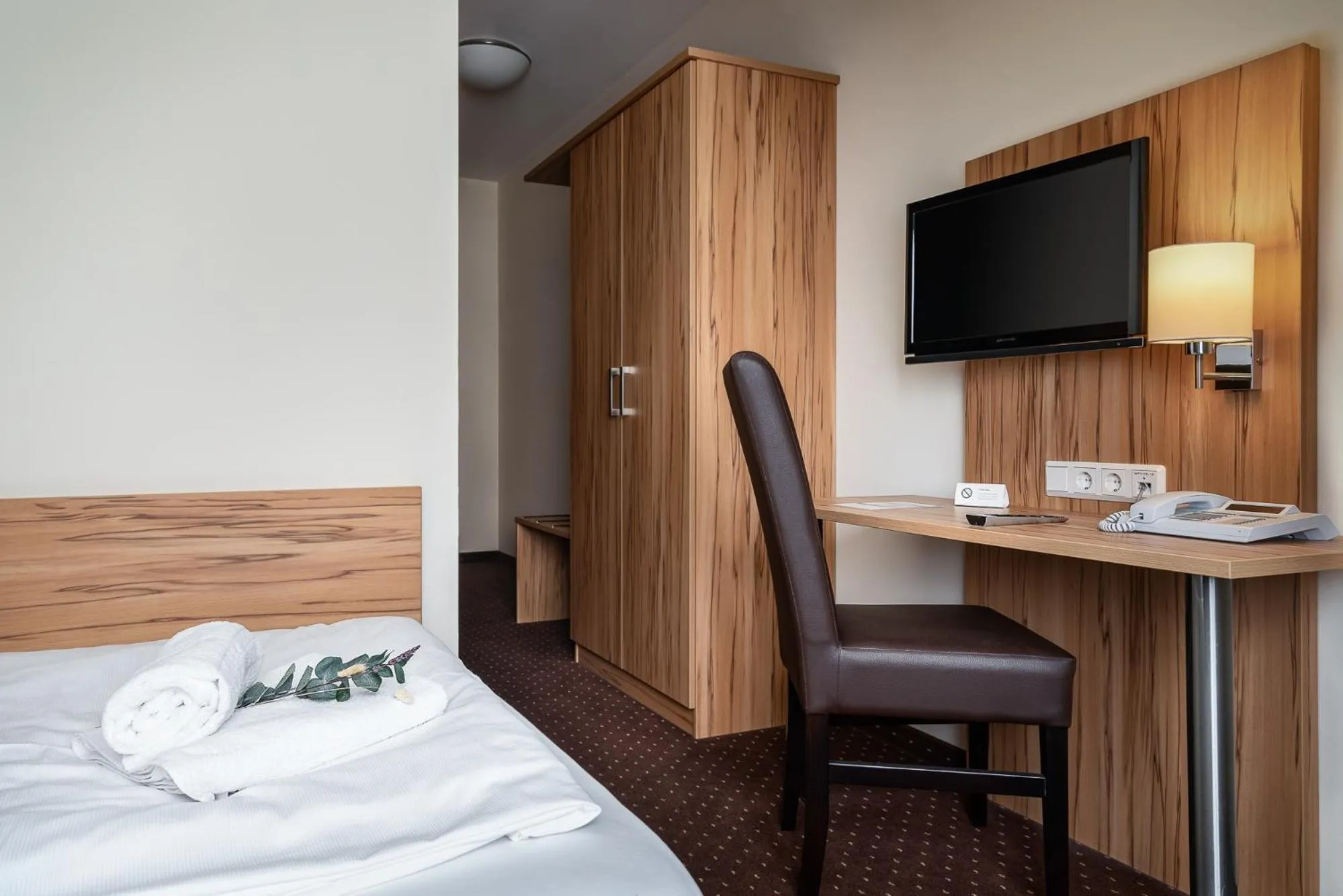 Bedroom, Bed in ClassicX Landhaus & Hotel - Bed & Breakfast