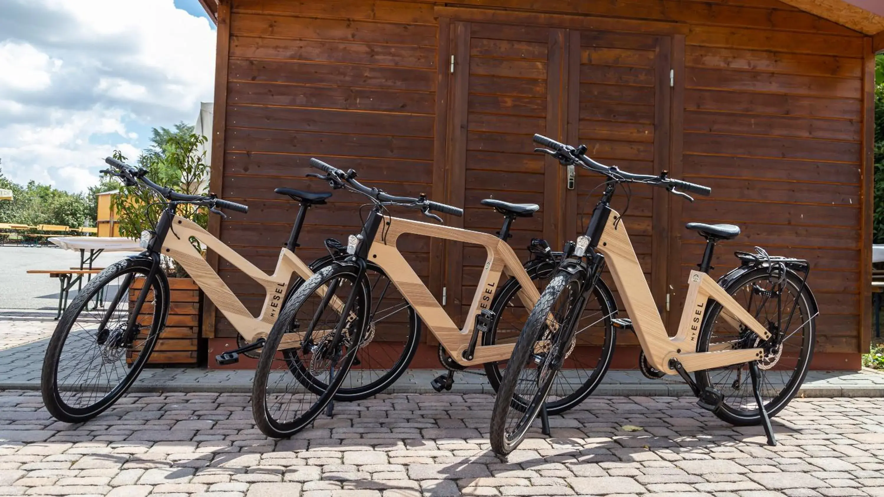 Cycling in ClassicX Landhaus & Hotel - Bed & Breakfast Cycling in ClassicX Landhaus & Hotel - Bed & Breakfast