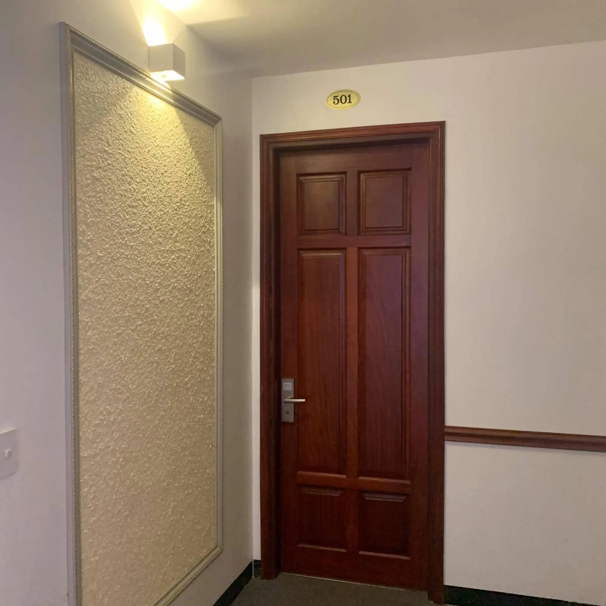 Hưng Thành Riverside Hotel