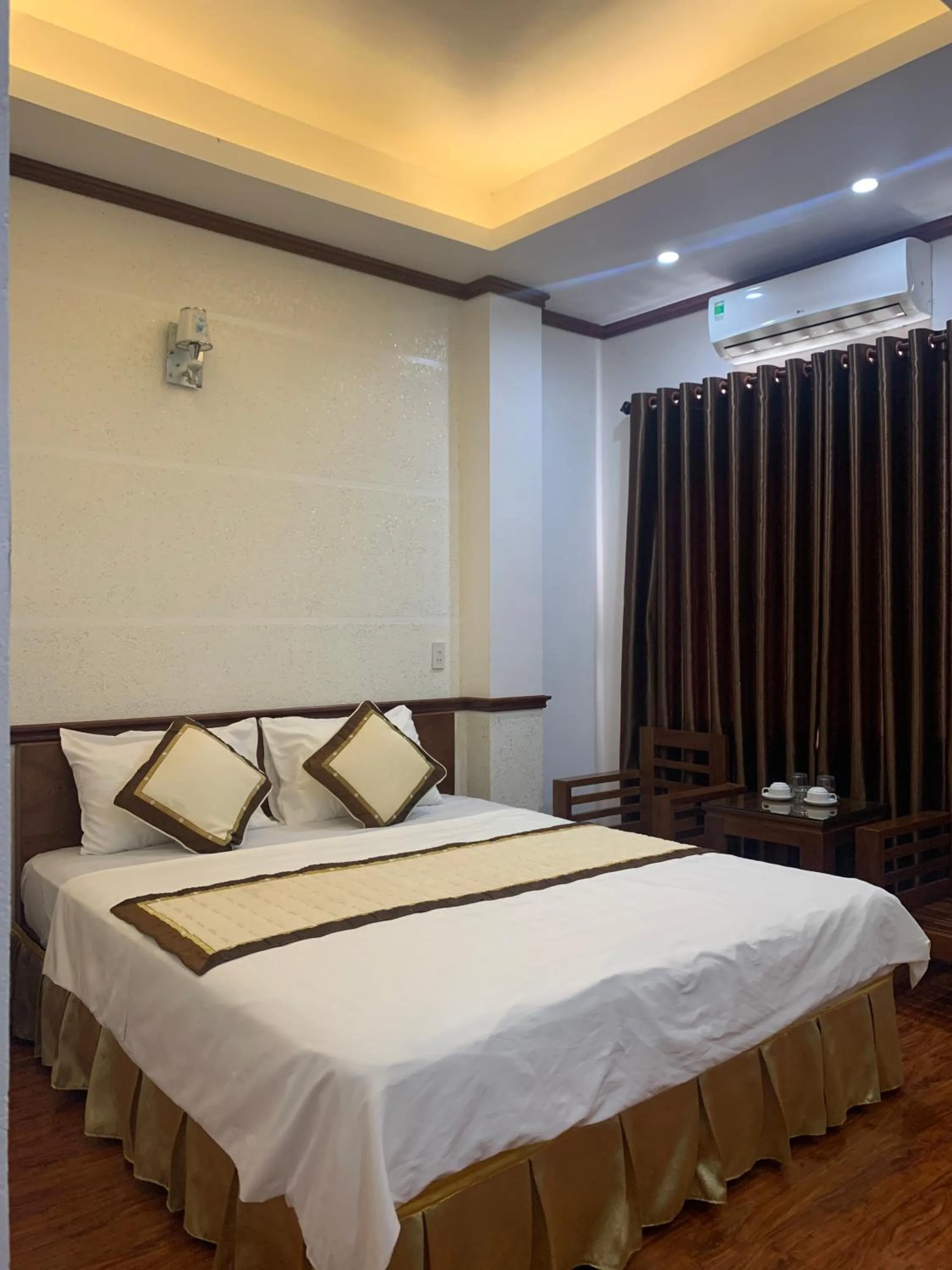 Bed in Hưng Thành Riverside Hotel