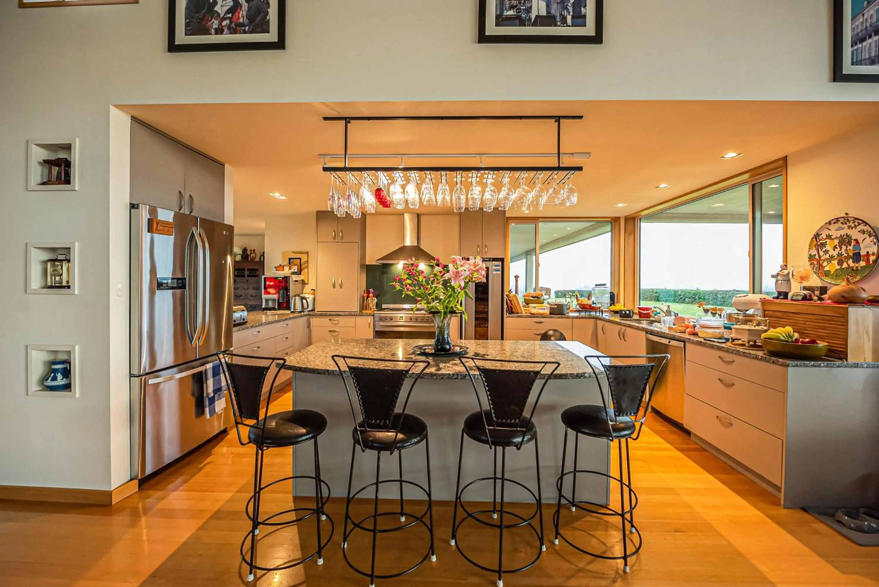 Kitchen or kitchenette in Mountainview Villa