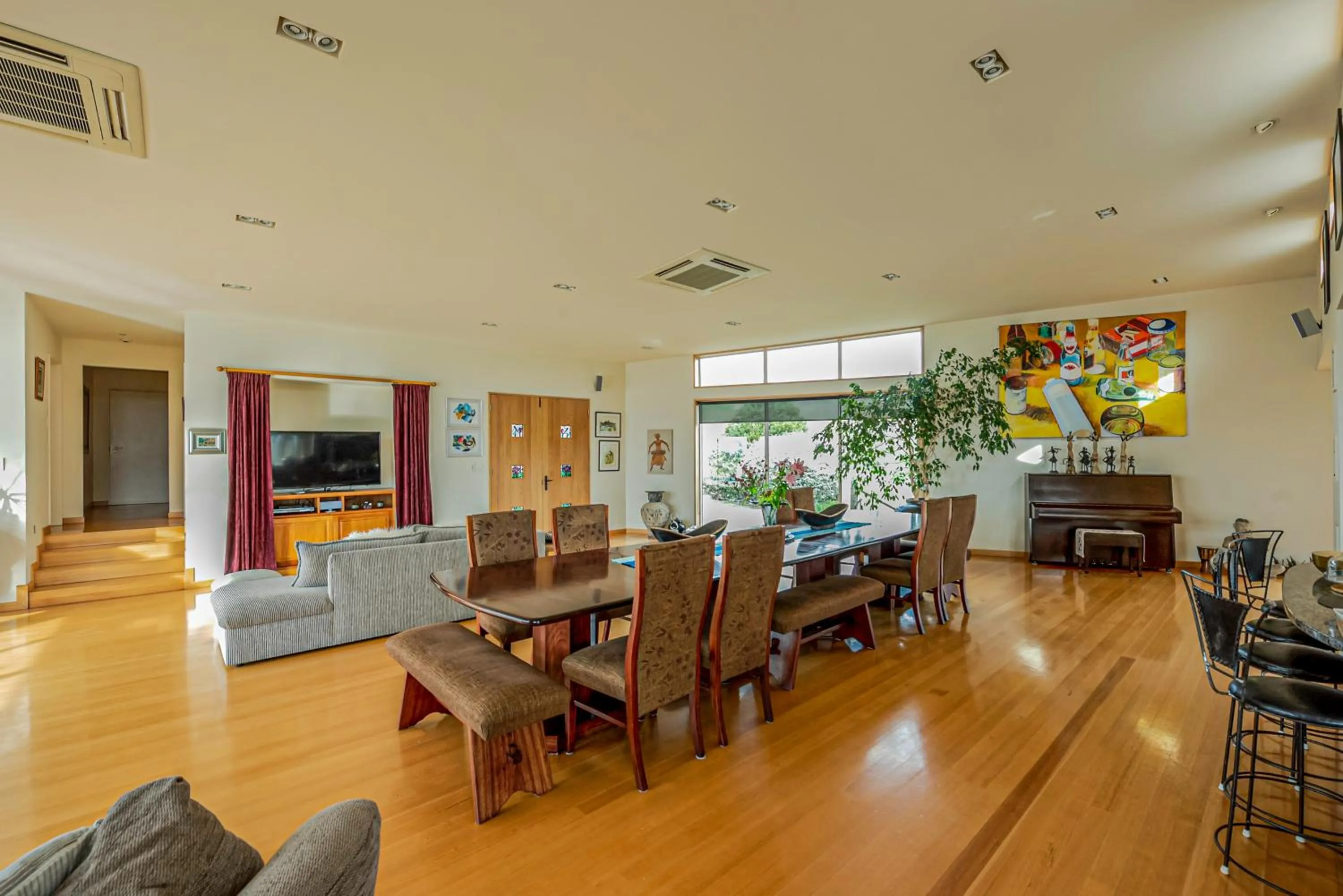 Communal lounge/ TV room in Mountainview Villa