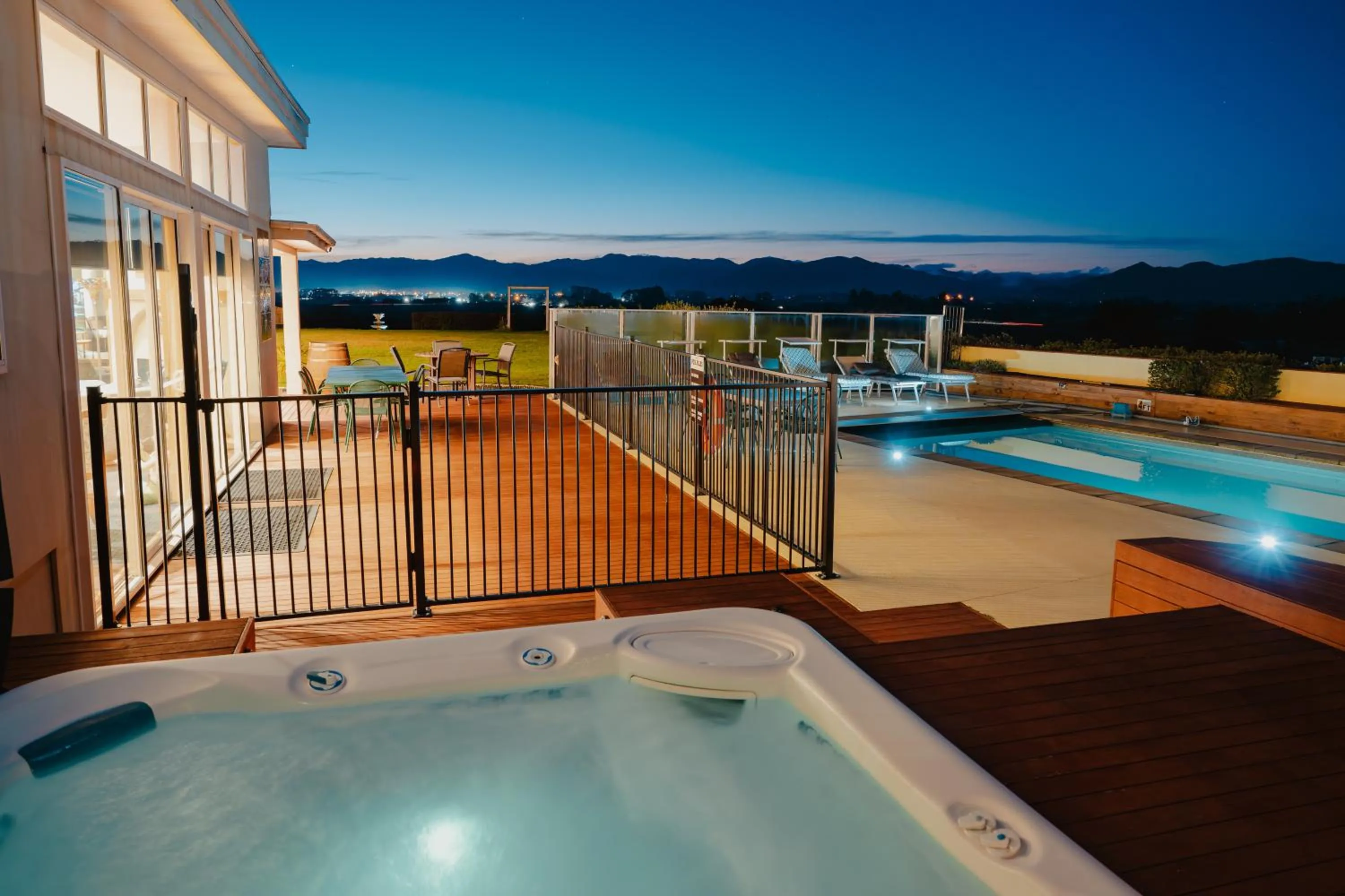 Hot Tub in Mountainview Villa