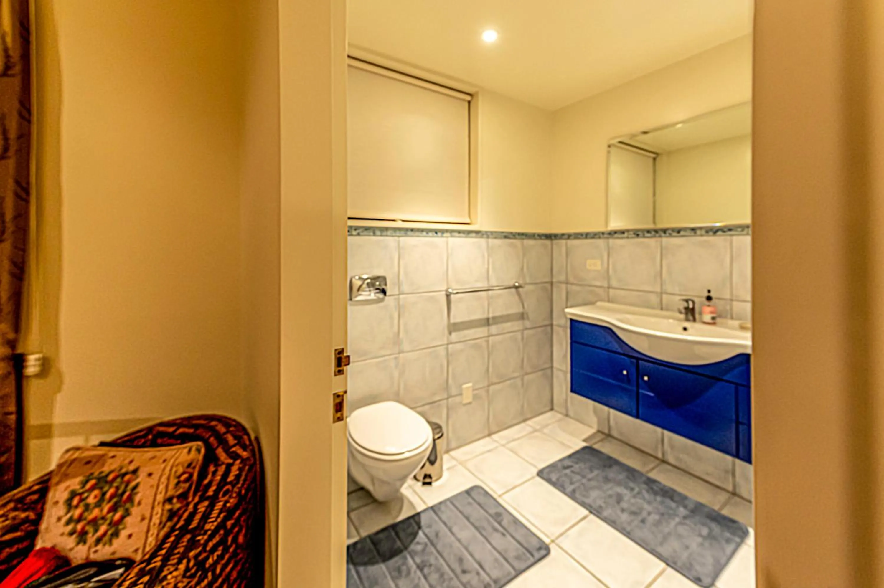 Shower in Mountainview Villa