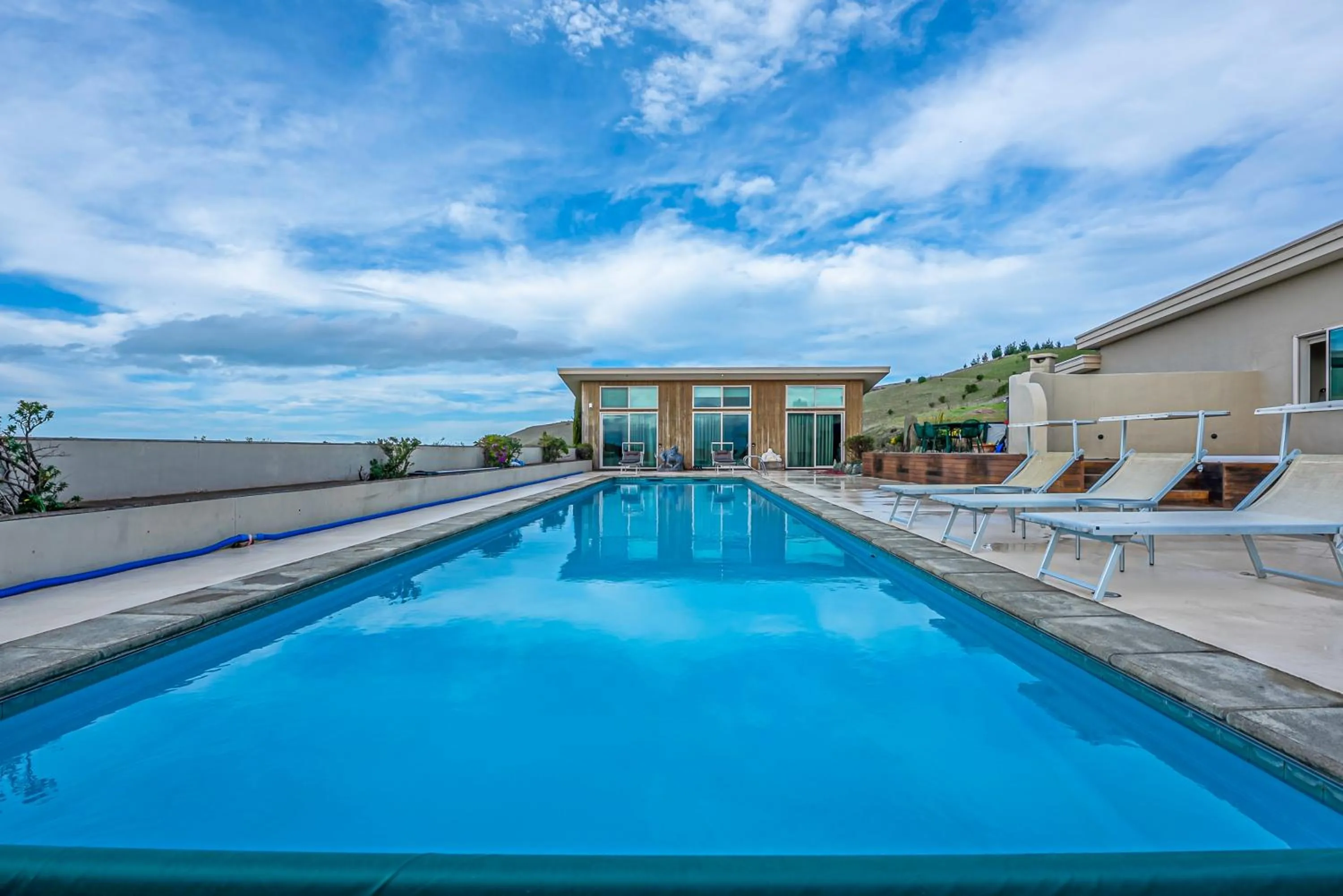 Pool view in Mountainview Villa