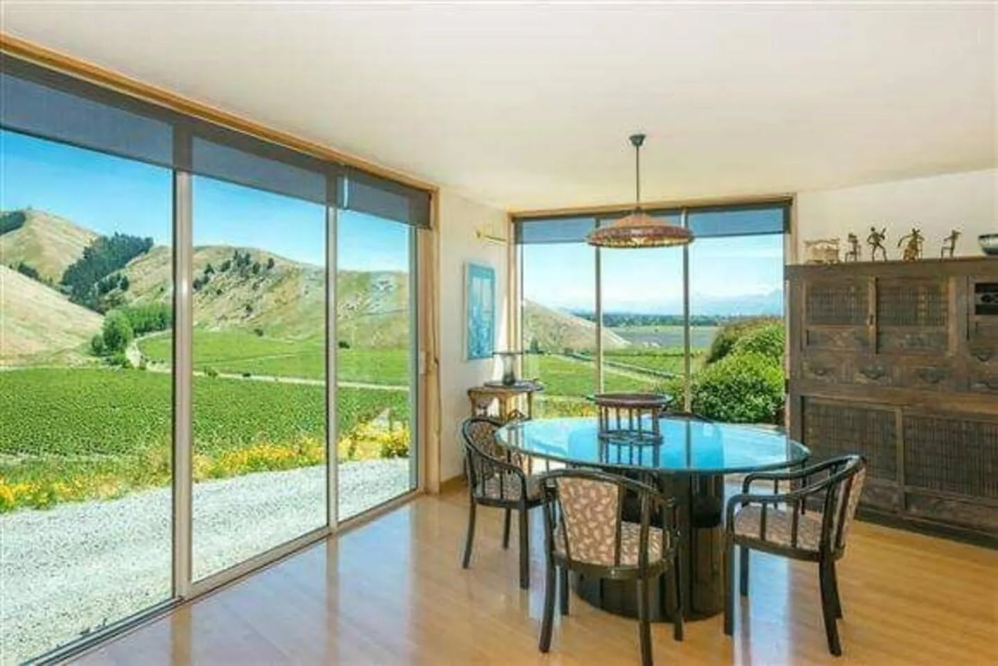 Day in Mountainview Villa