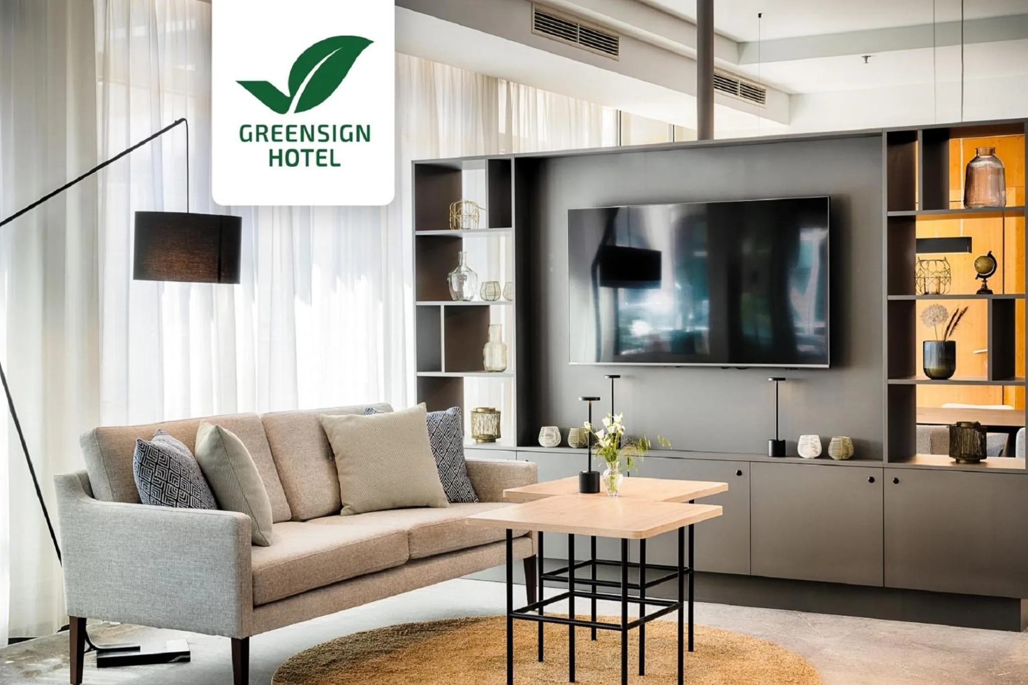 Communal lounge/ TV room in Welcome Parkhotel Bochum