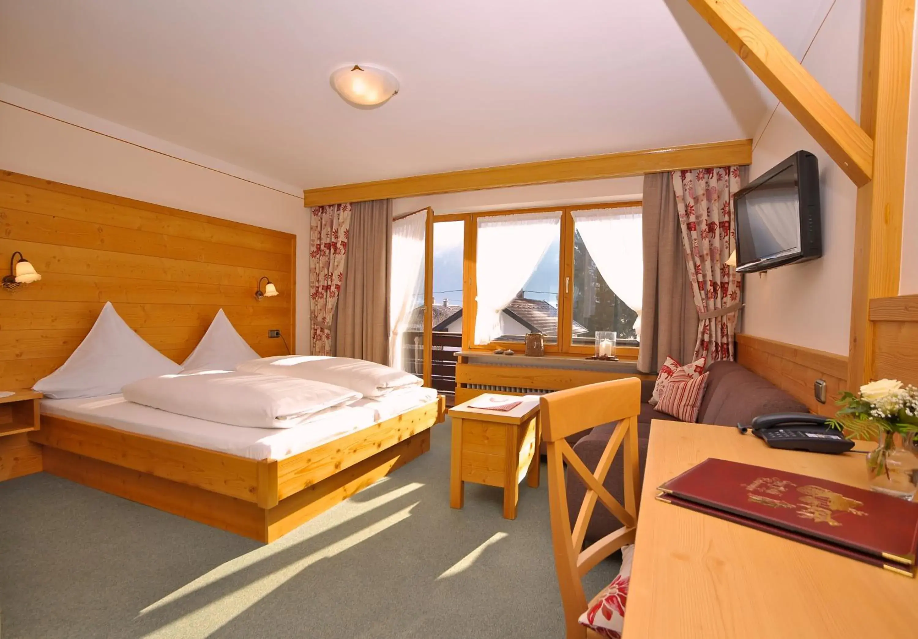 Comfort Double Room in Landgasthof Zur Post Comfort Double Room in Landgasthof Zur Post