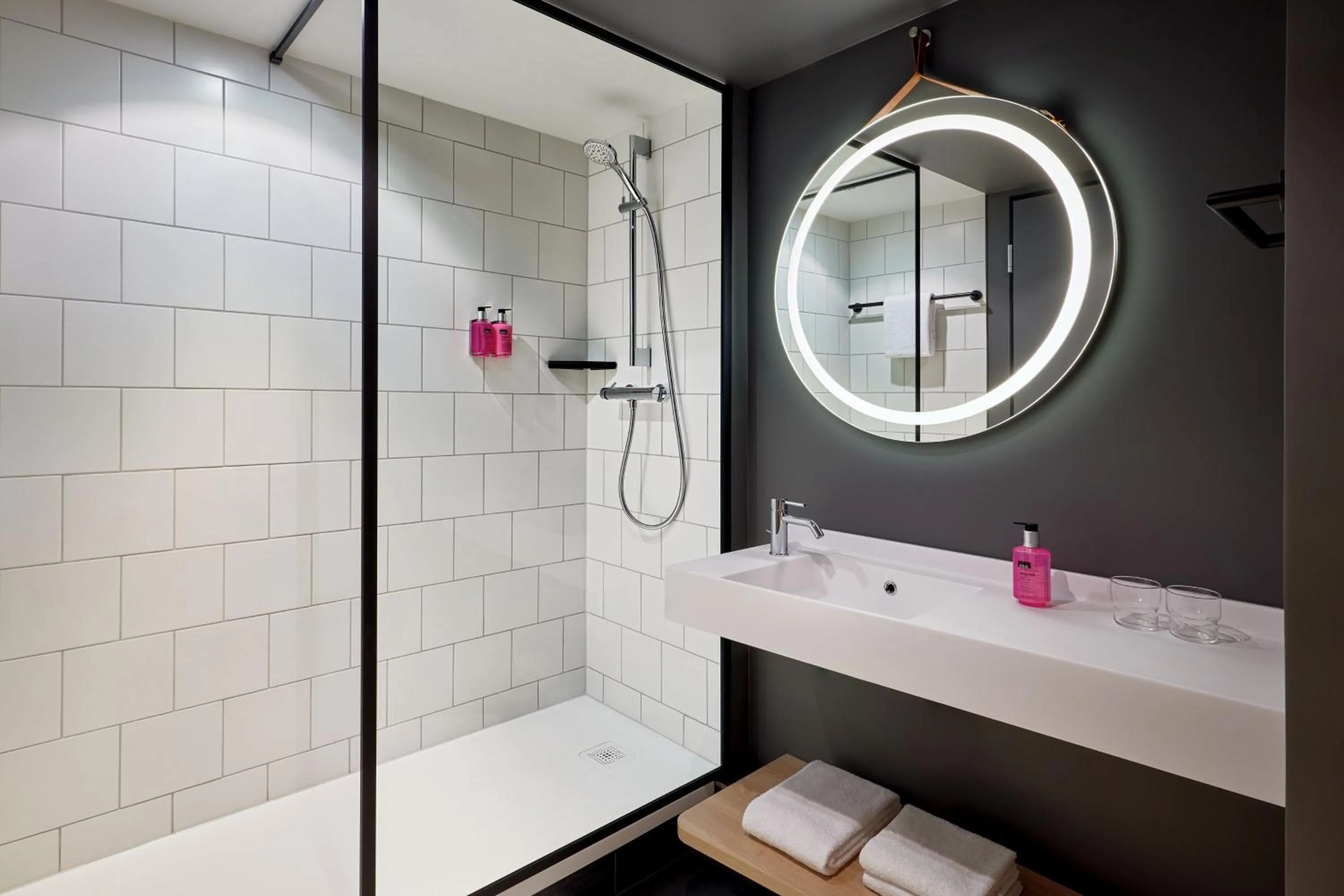 Bathroom in Moxy Bochum