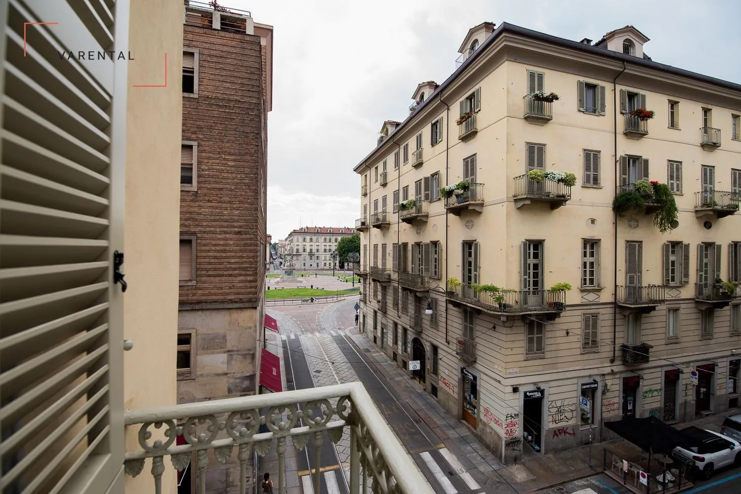 Neighbourhood in Carlina Palace by Varental